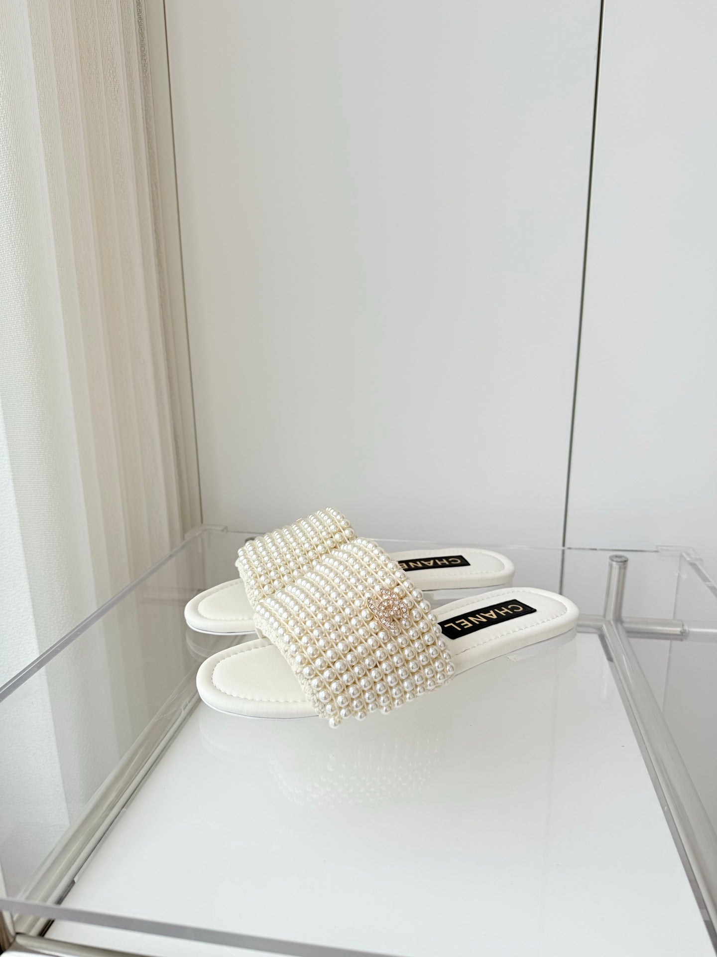 CC 25 Slippers White Leather 238743