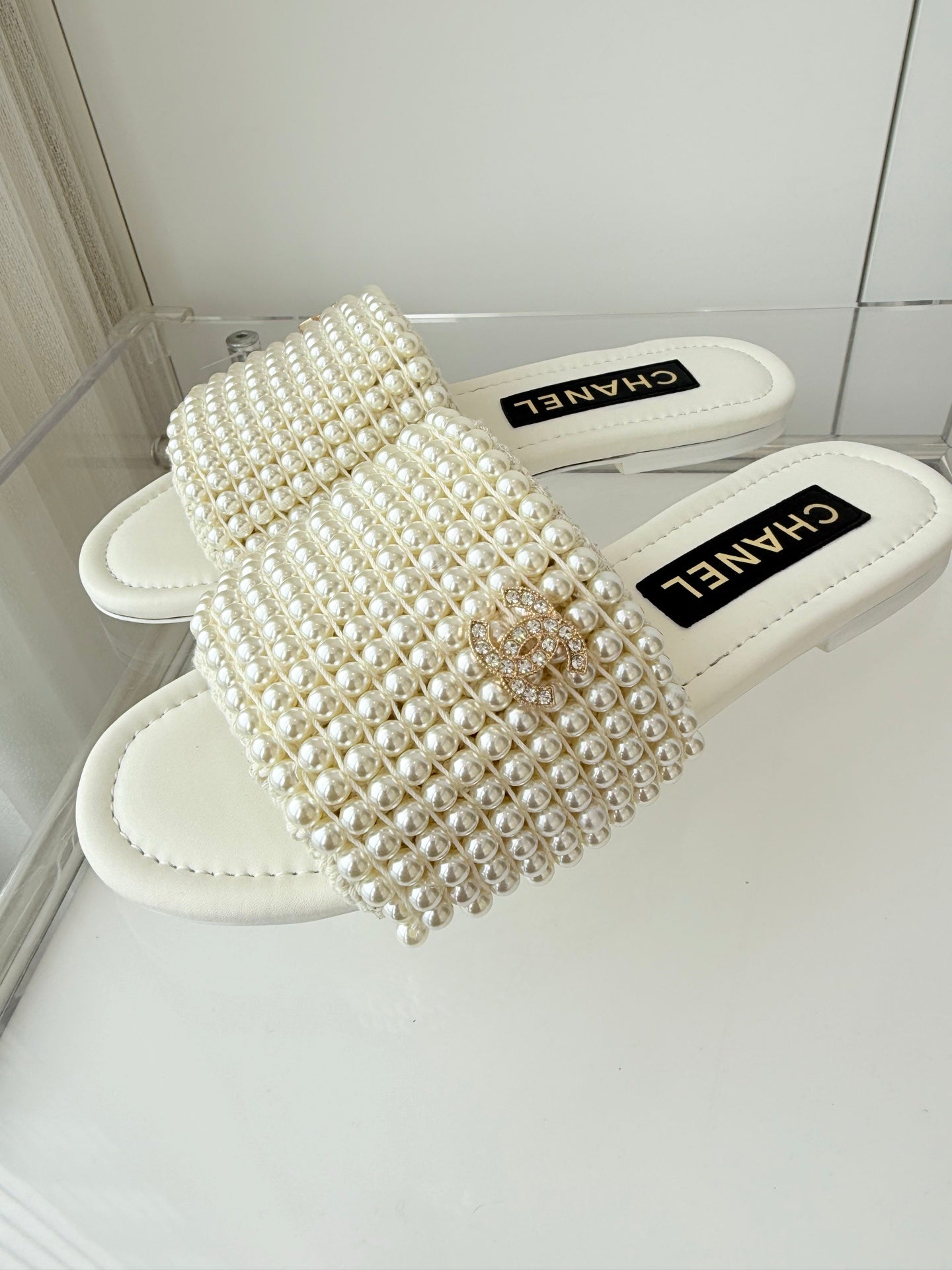 CC 25 Slippers White Leather 238743