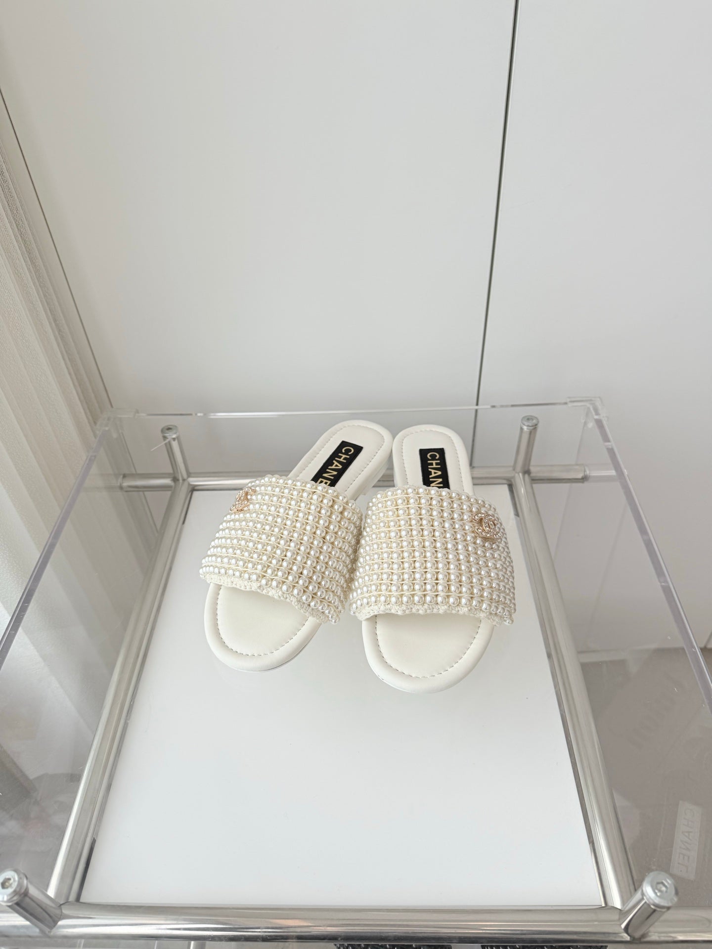 CC 25 Slippers White Leather 238743