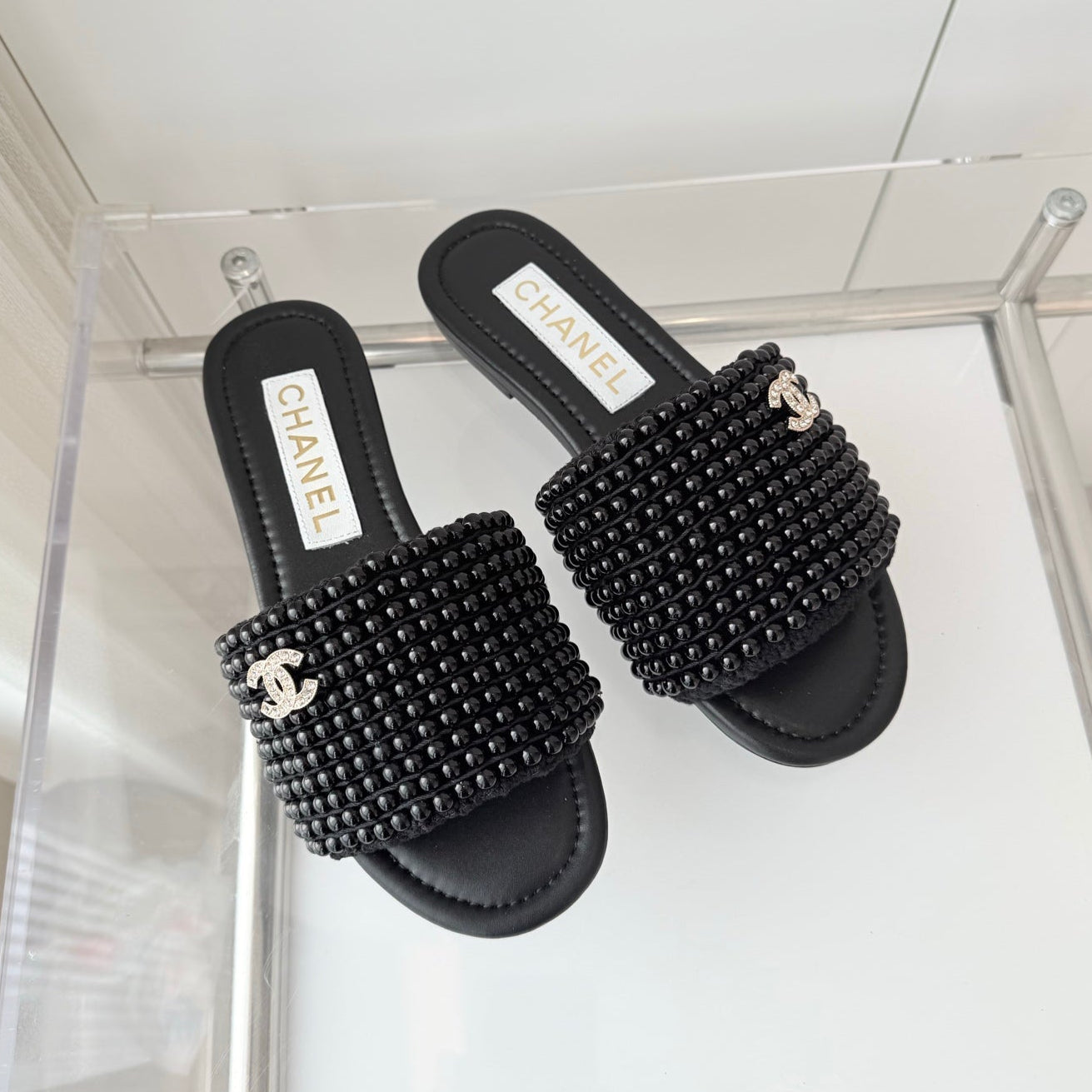 CC 25 Slippers Black Leather 238742