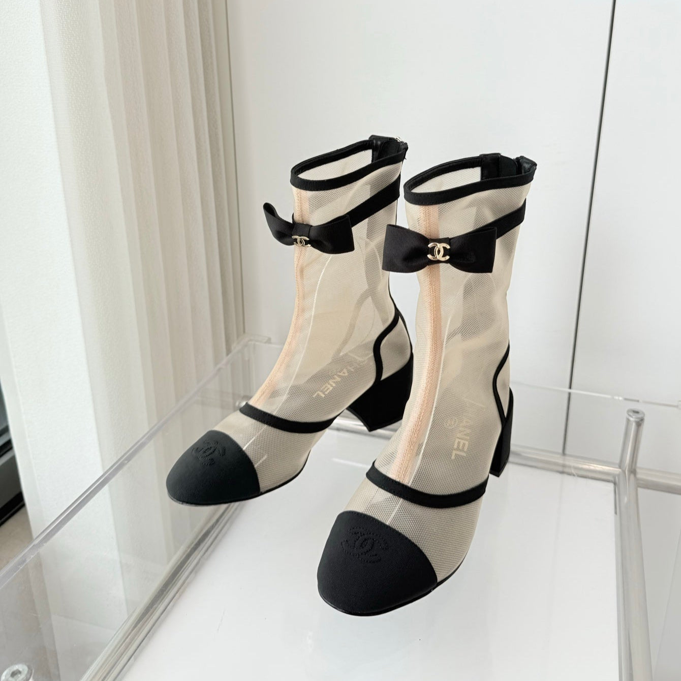 CC 25 Short Boot Beige Black Mesh Fabric 411469