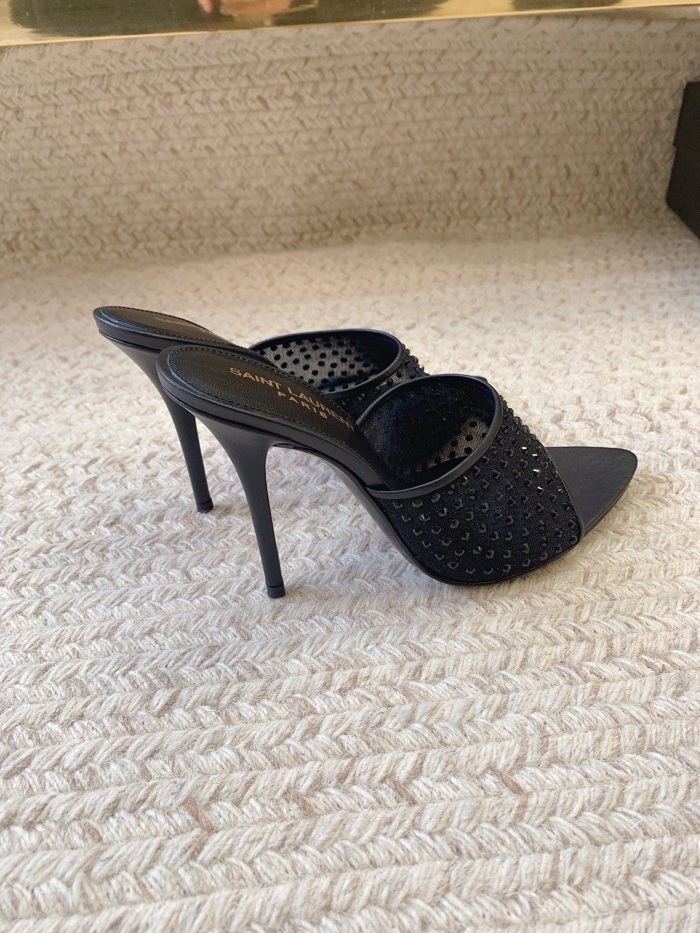LA 16 HEELED MULES ATTACHED RHINESTONES IN BLACK MESH