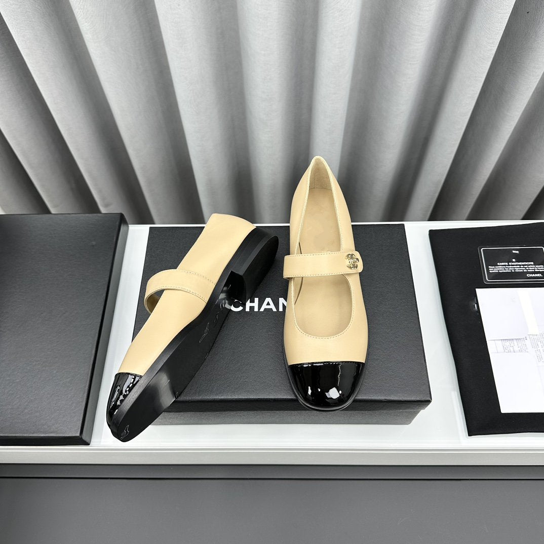 mary janes beige cafskin black patent calfskin