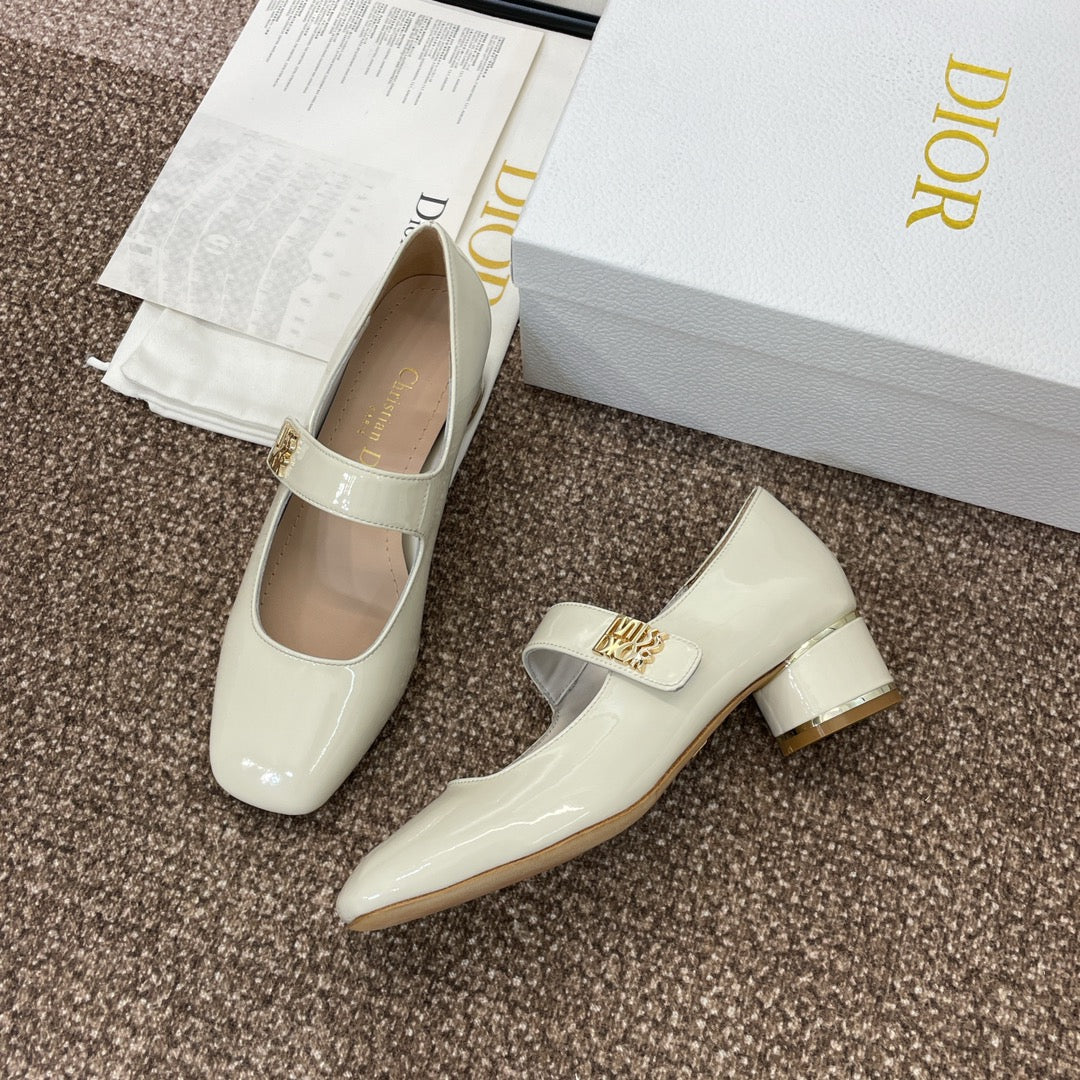 CD Miss Dior Pump 35mm Glossy White Lambskin