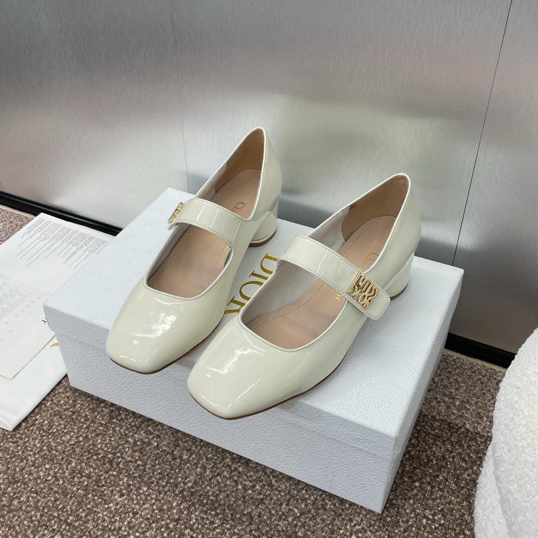 CD Miss Dior Pump 35mm Glossy White Lambskin