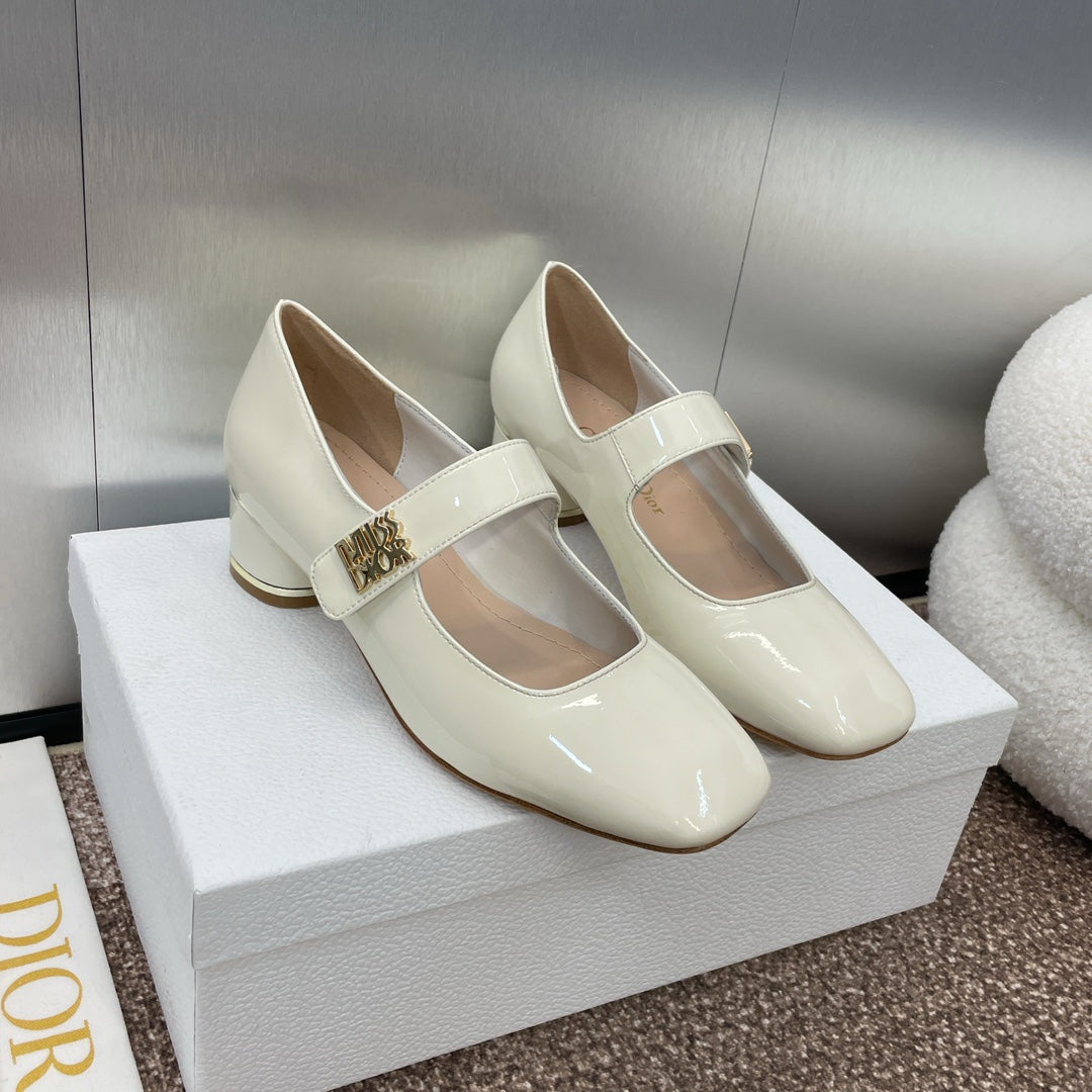 CD Miss Dior Pump 35mm Glossy White Lambskin