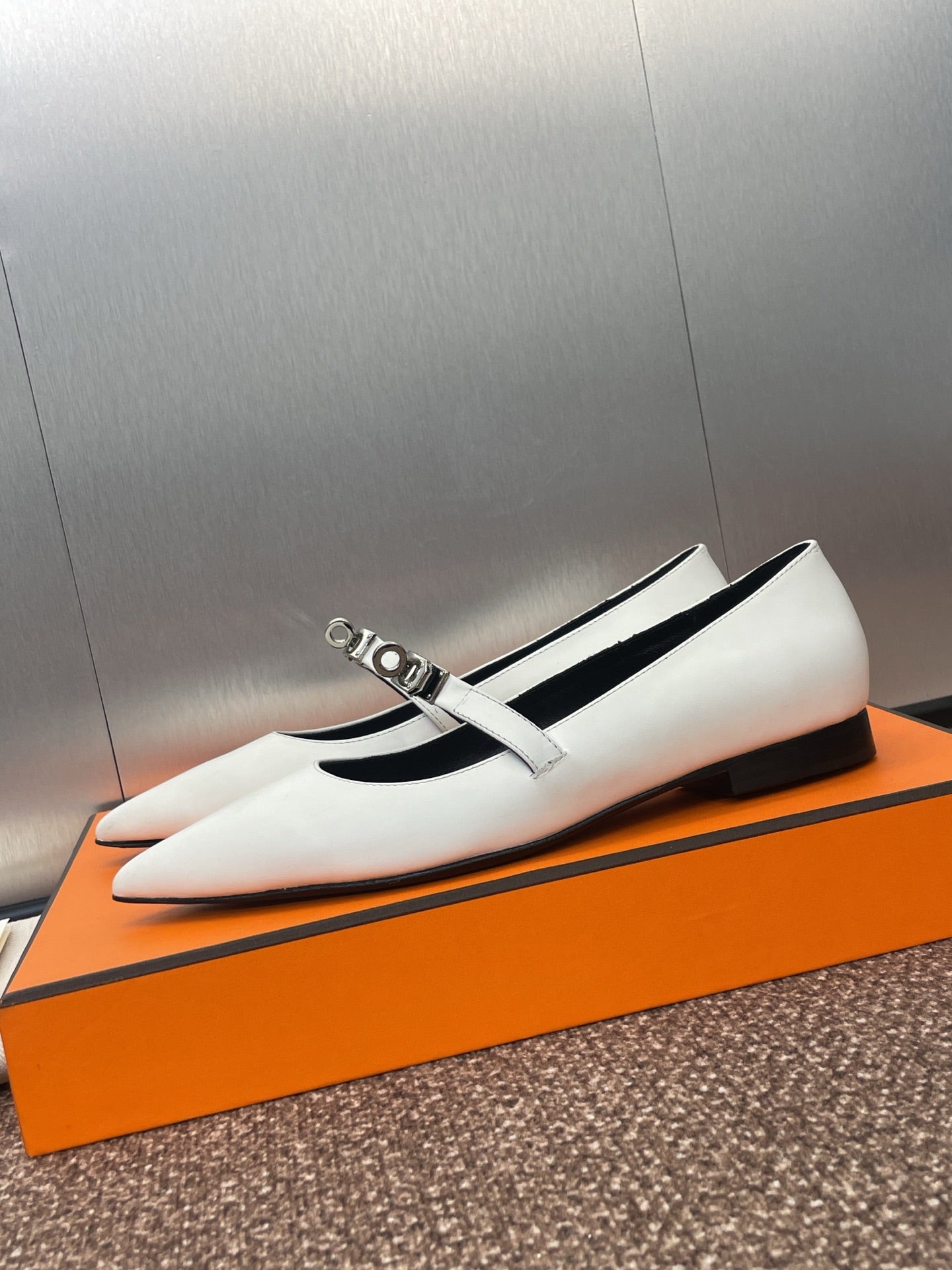 HM 25C Kelly Ballet Flat Gris Clair Calfskin 208267