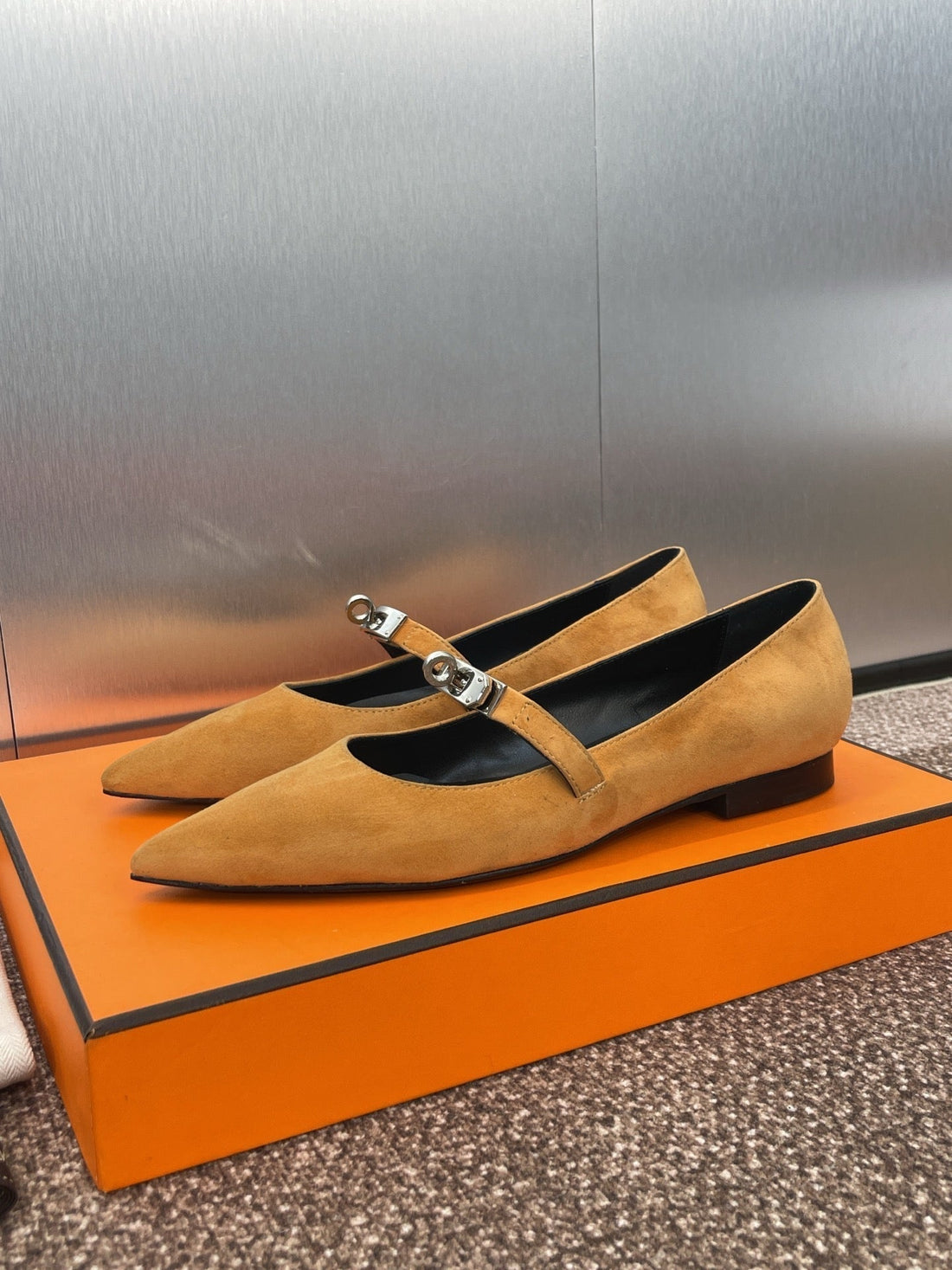 HM 25C Kelly Ballet Flat Brown Suede 208271