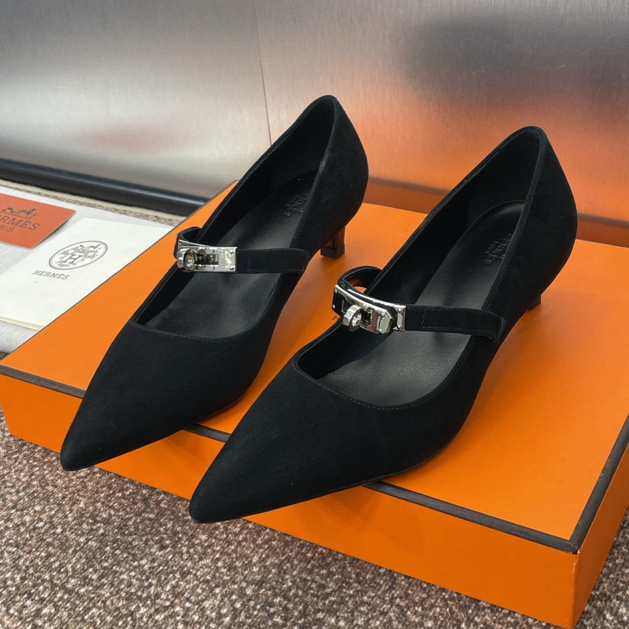 HM 25C Kiara 40 Pump Black Suede 208275