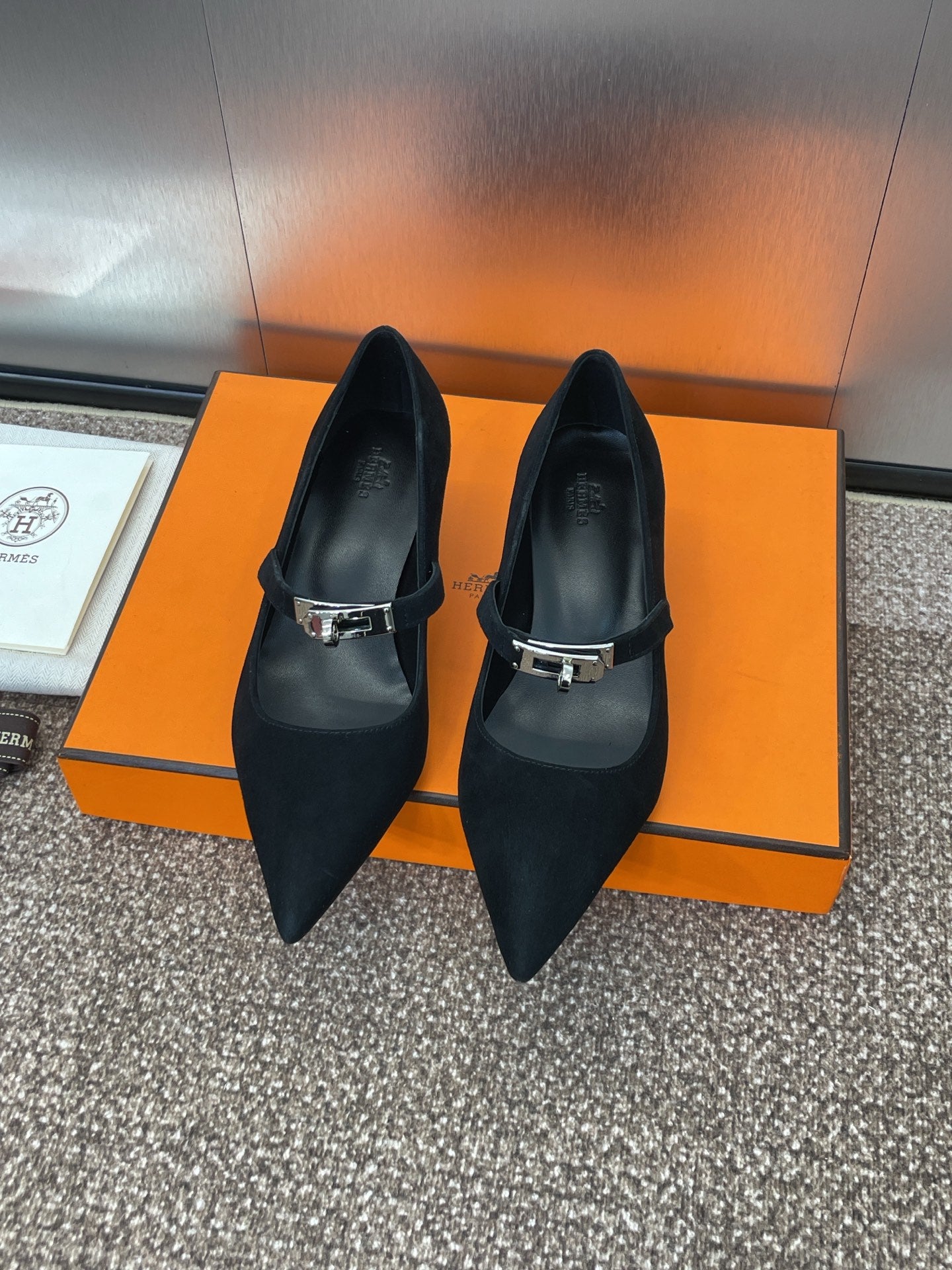 HM 25C Kiara 40 Pump Black Suede 208275