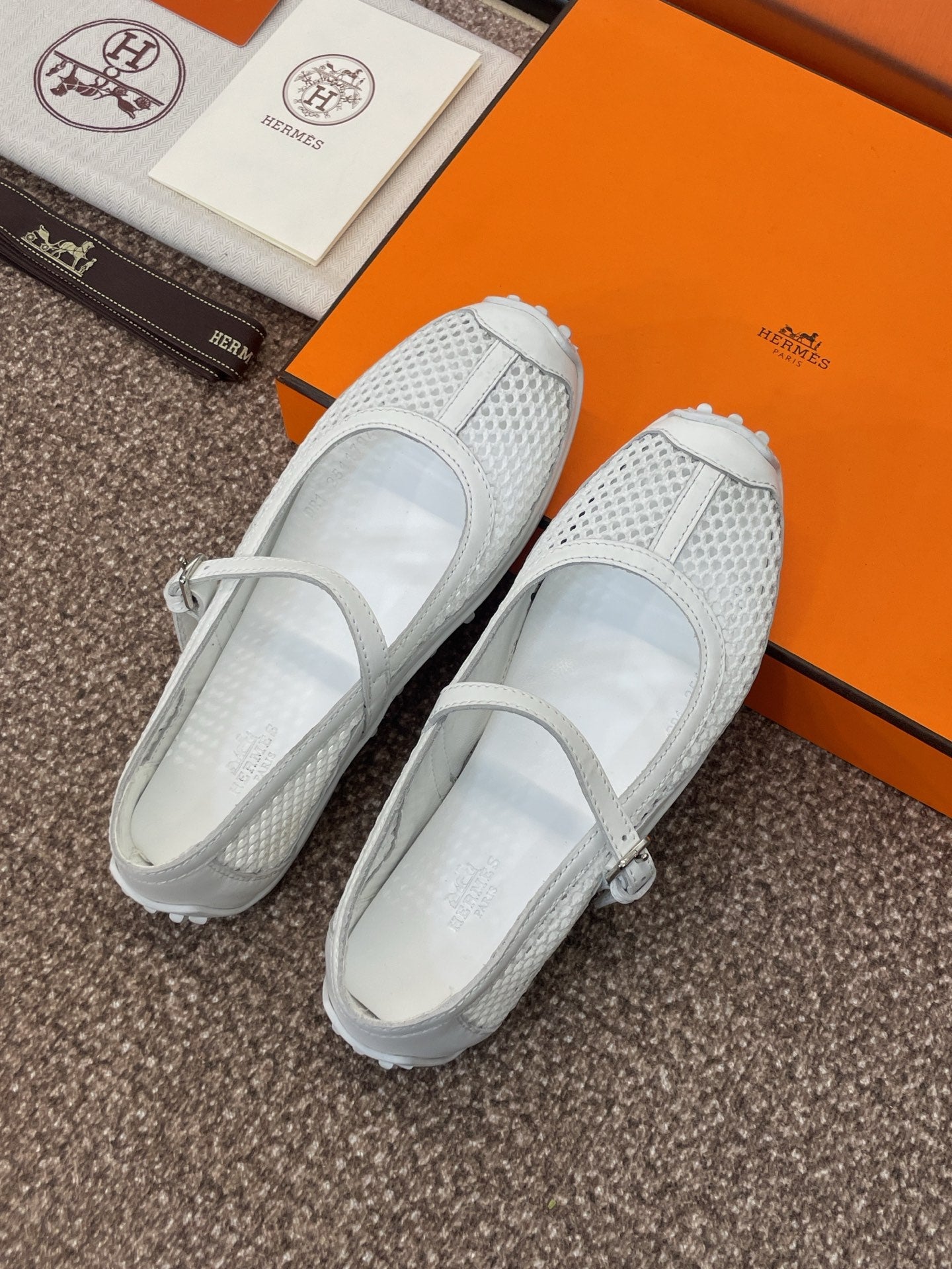 HM 25C Kichu Ballet Flat White Fabric with Calfskin 208284