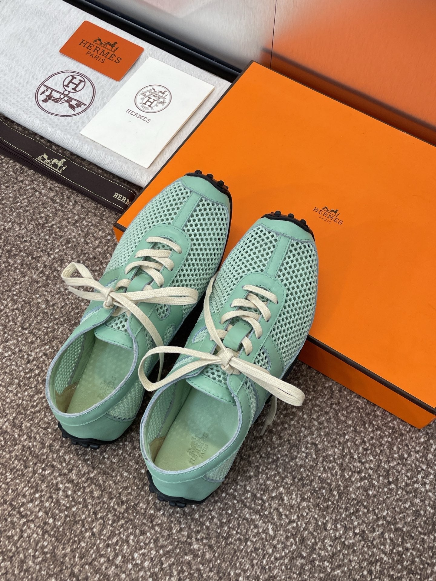 HM 25C Kiga Sneaker Mint green Crochet knit with Calfskin 208289
