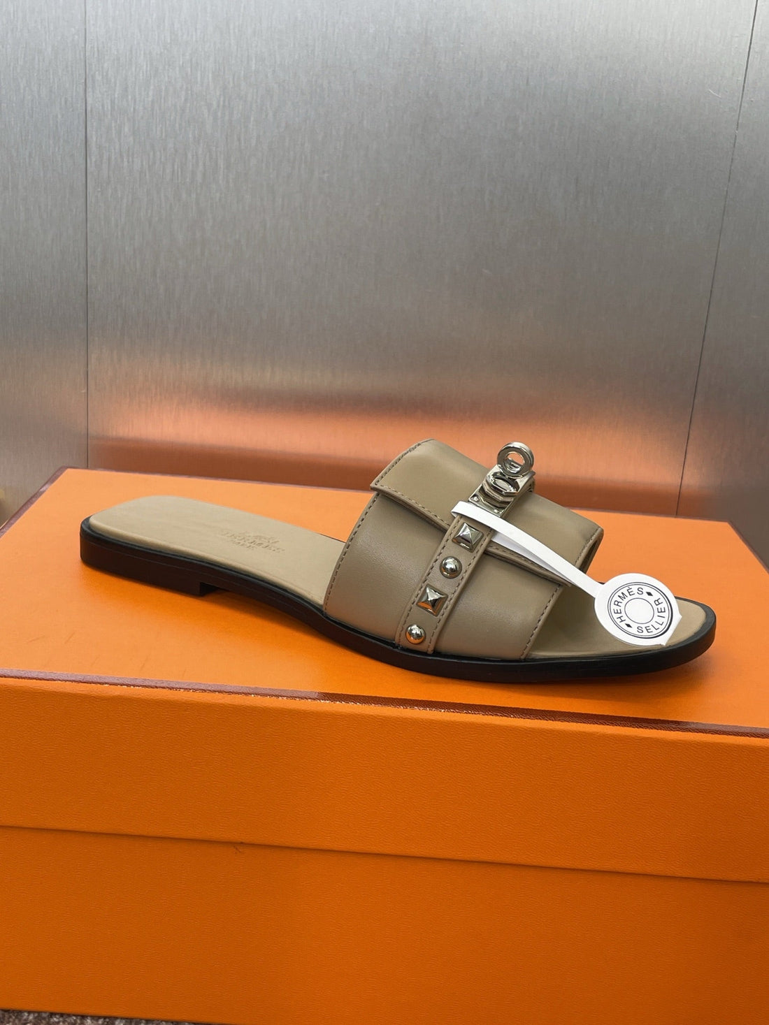 HM 25 Giulia Calfskin