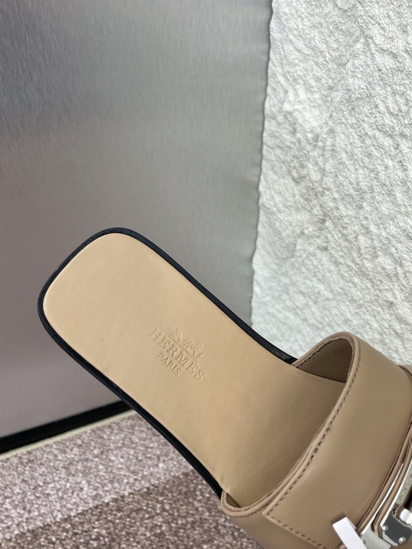 HM 25 Giulia Calfskin