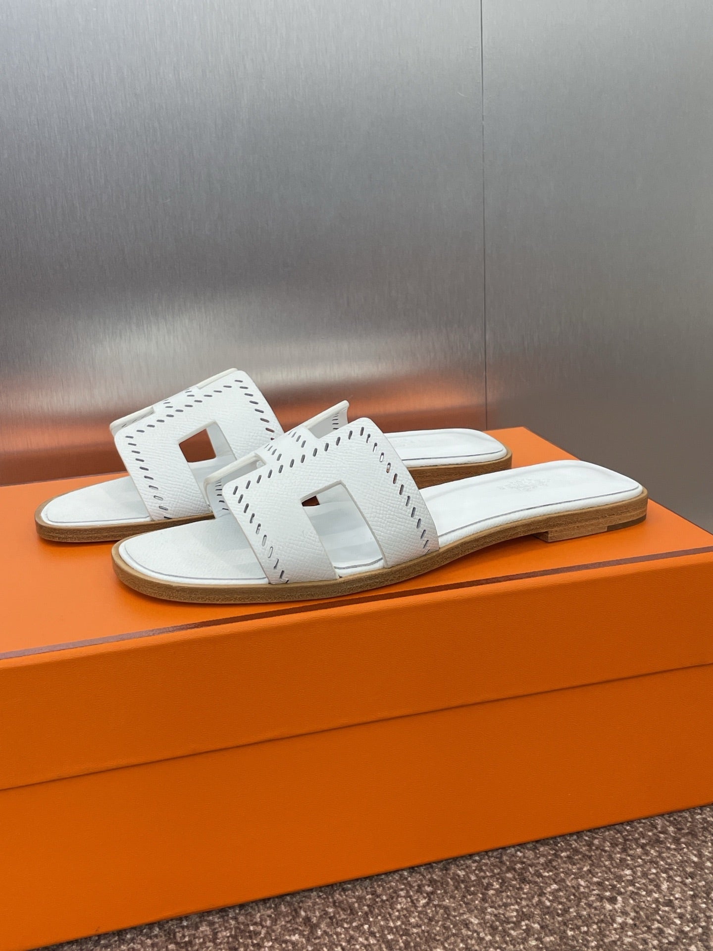 HM 25 Oran Sandal White Perforate Epsom Leather