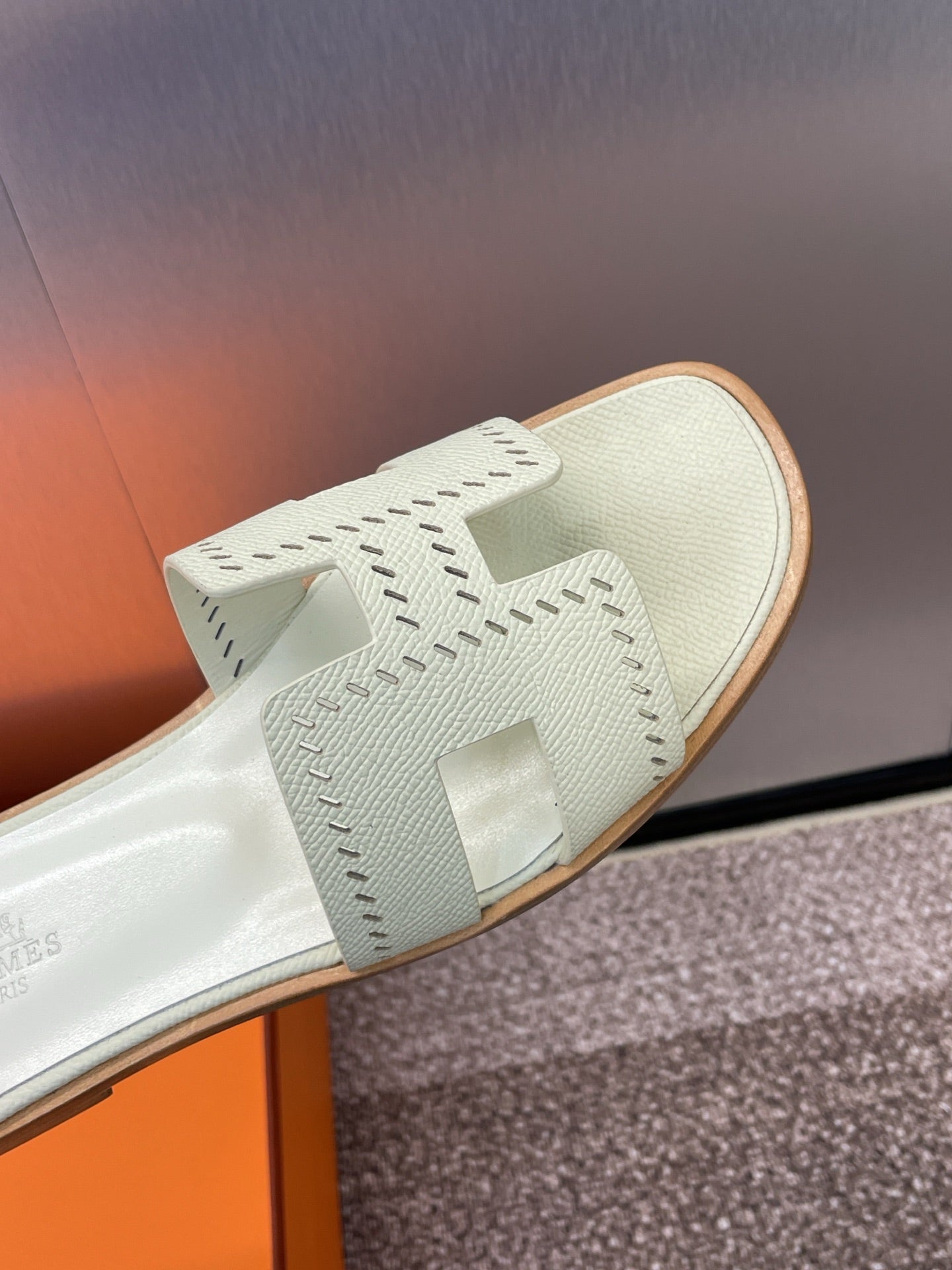 HM 25 Oran Sandal Cream Perforate Epsom Leather