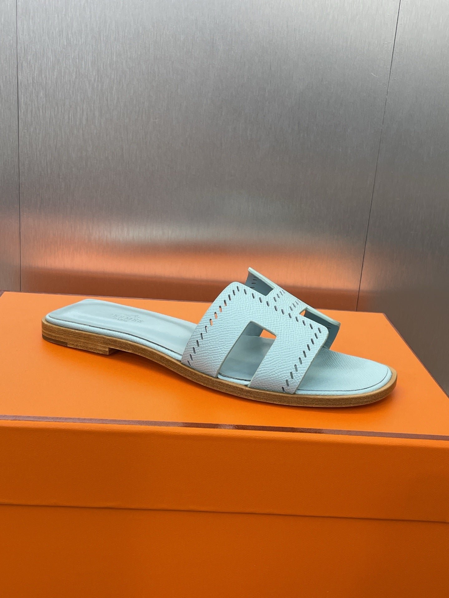 HM 25 Oran Sandal Cloud Blue Perforate Epsom Leather