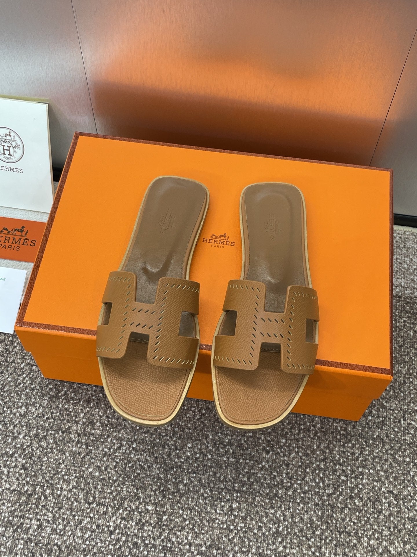 HM 25 Oran Sandal Gold Perforate Epsom Leather