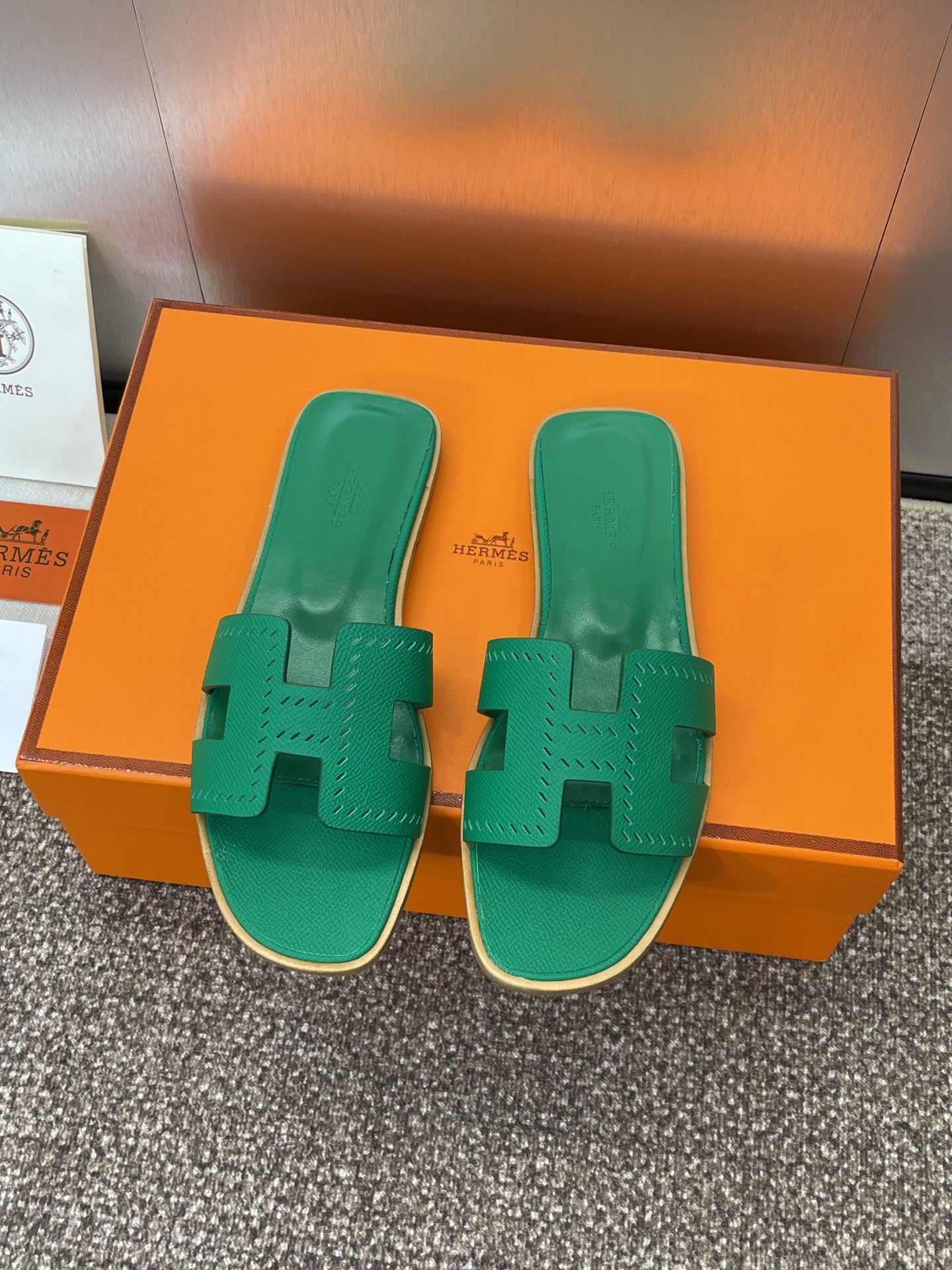 HM 25 Oran Sandal Dark Green Perforate Epsom Leather