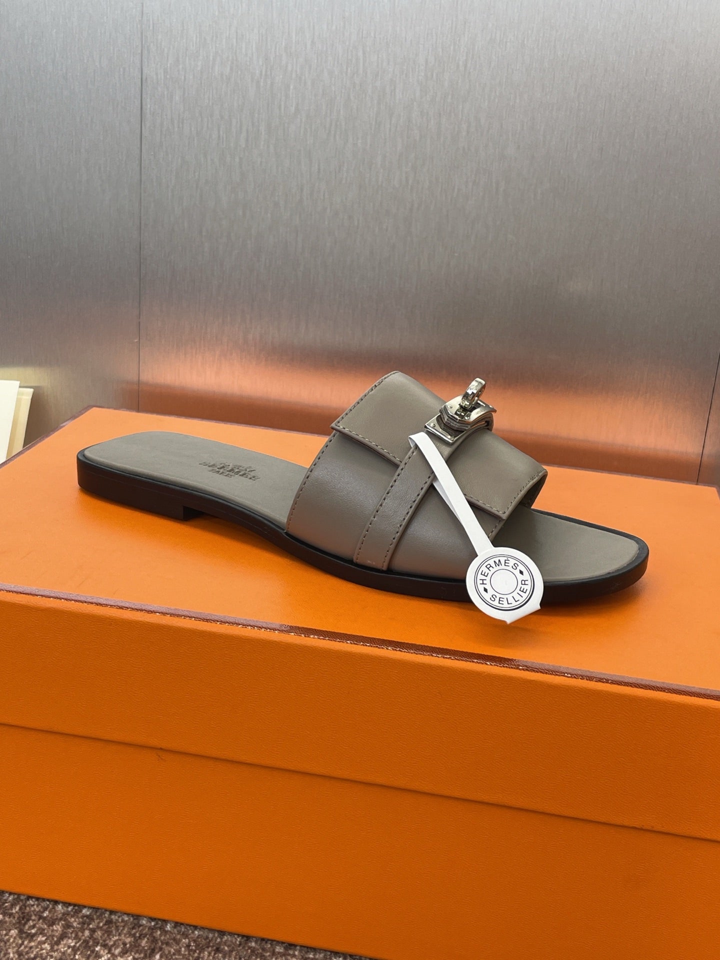 HM Giulia Slide Grey Sheepskin 320021