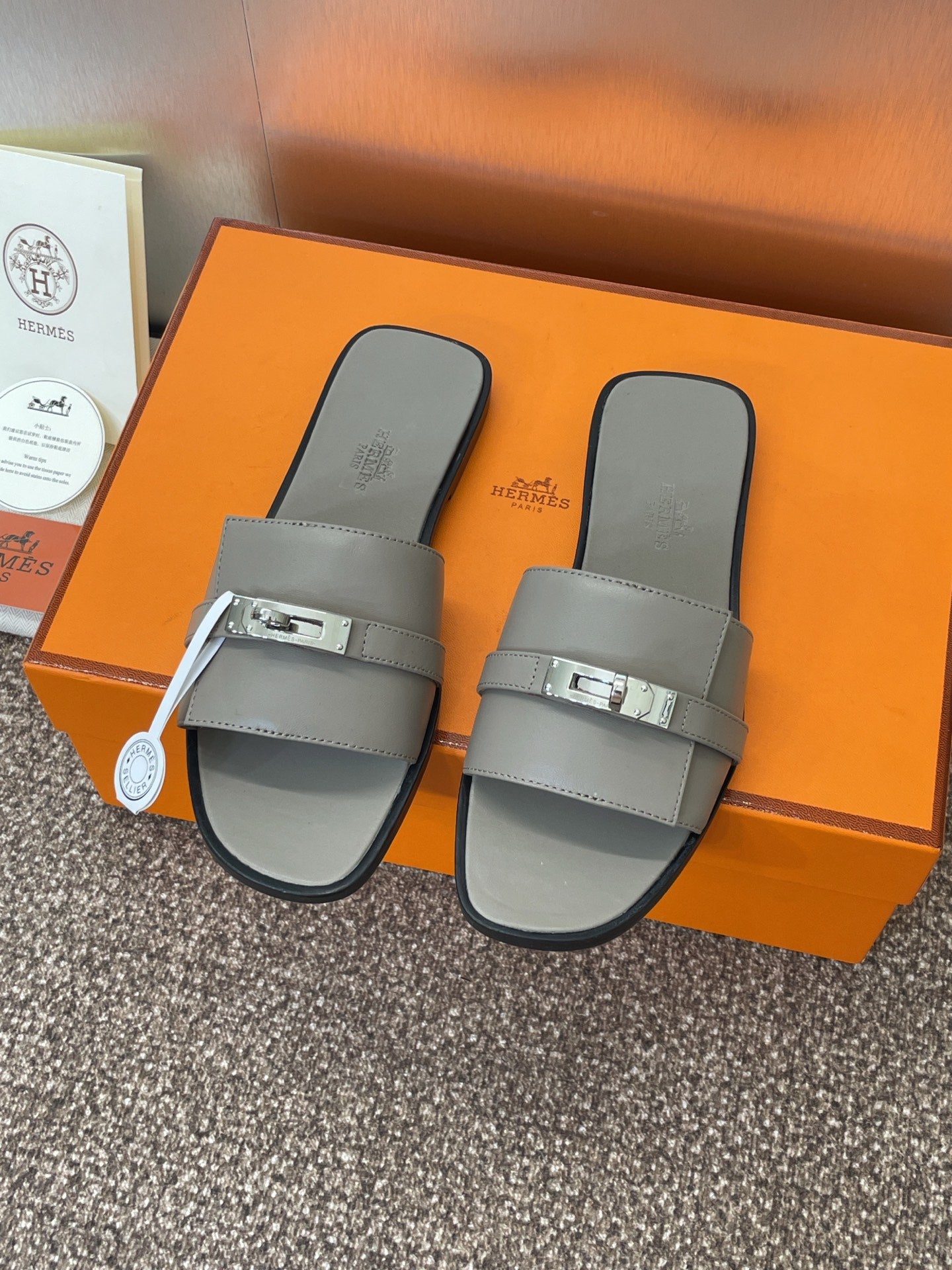 HM Giulia Slide Grey Sheepskin 320021