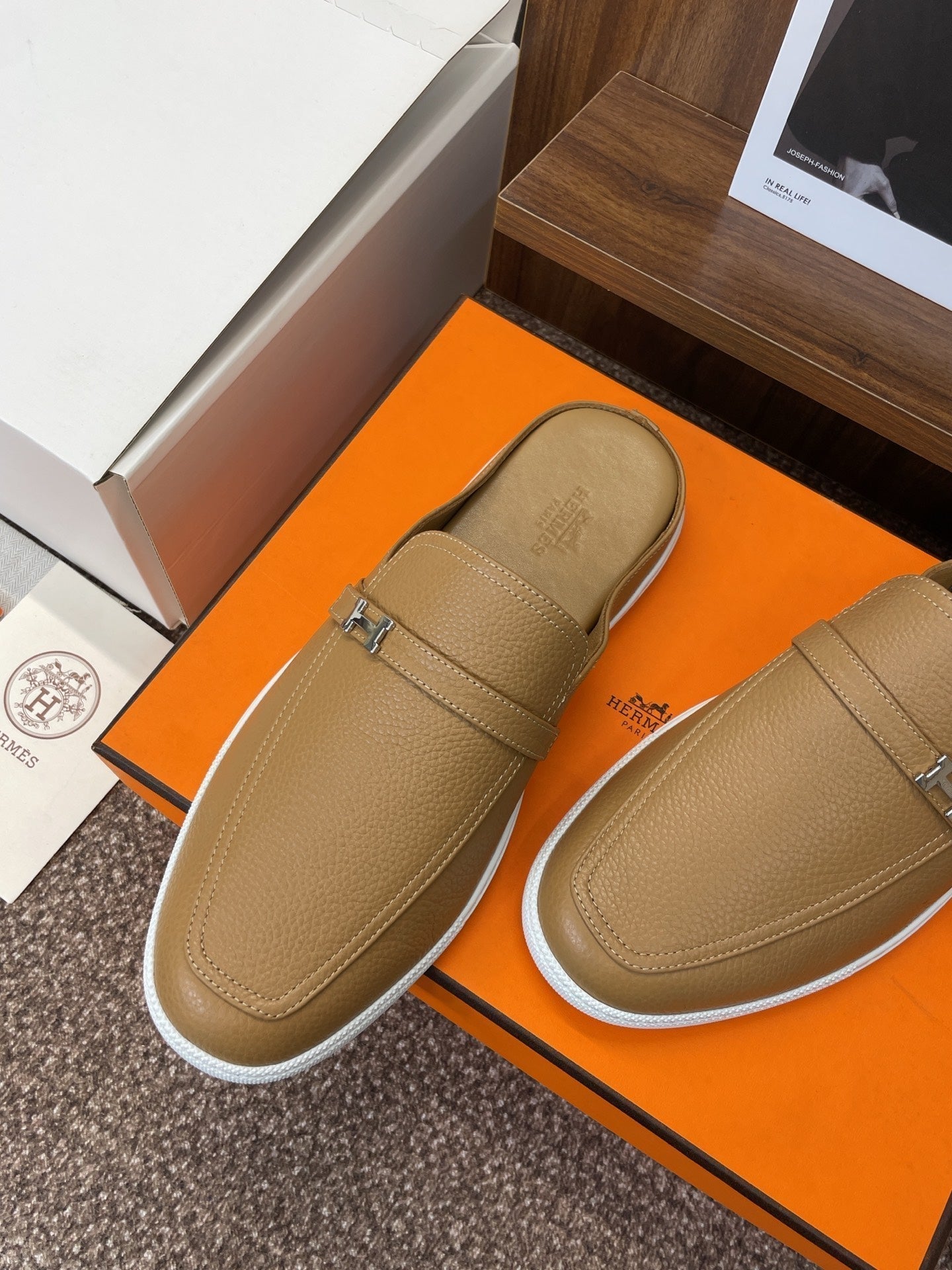 HM OZ Mule Brown Calfskin 372937