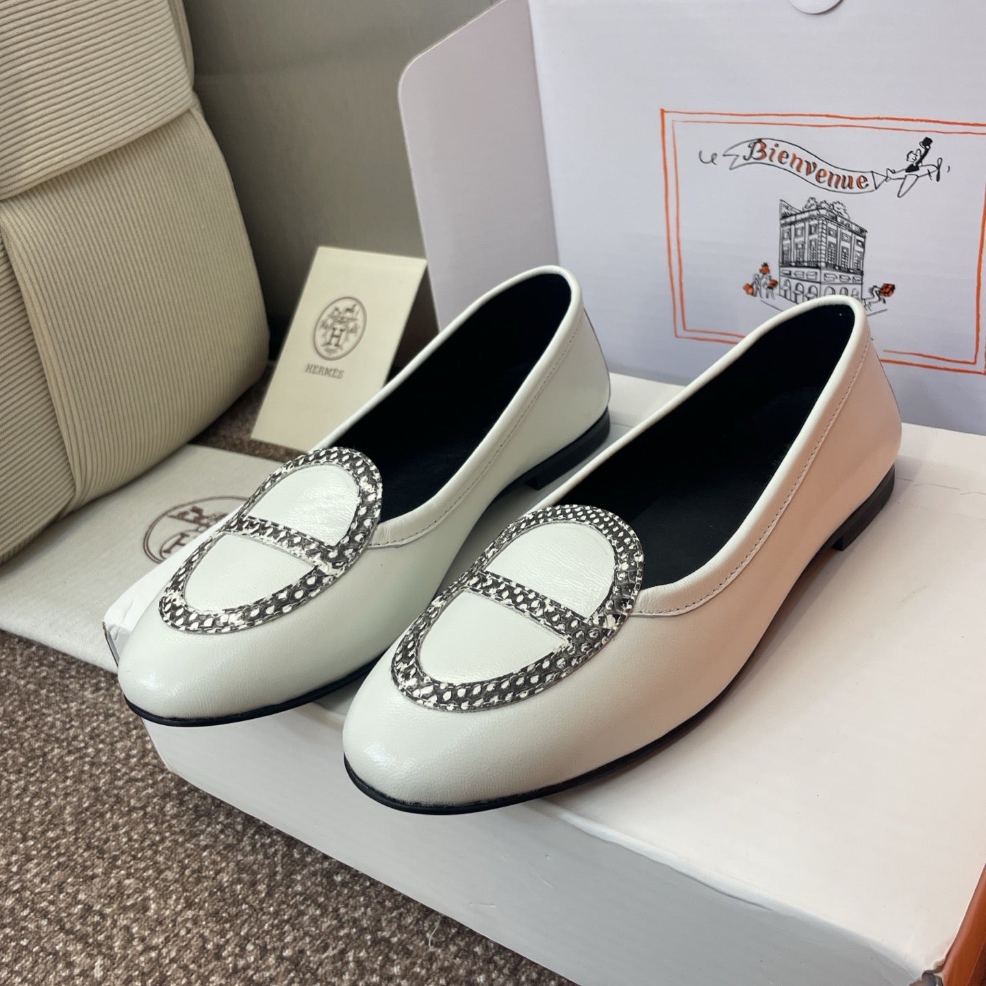 HM 25 Julia Loafer White Calfskin 372945