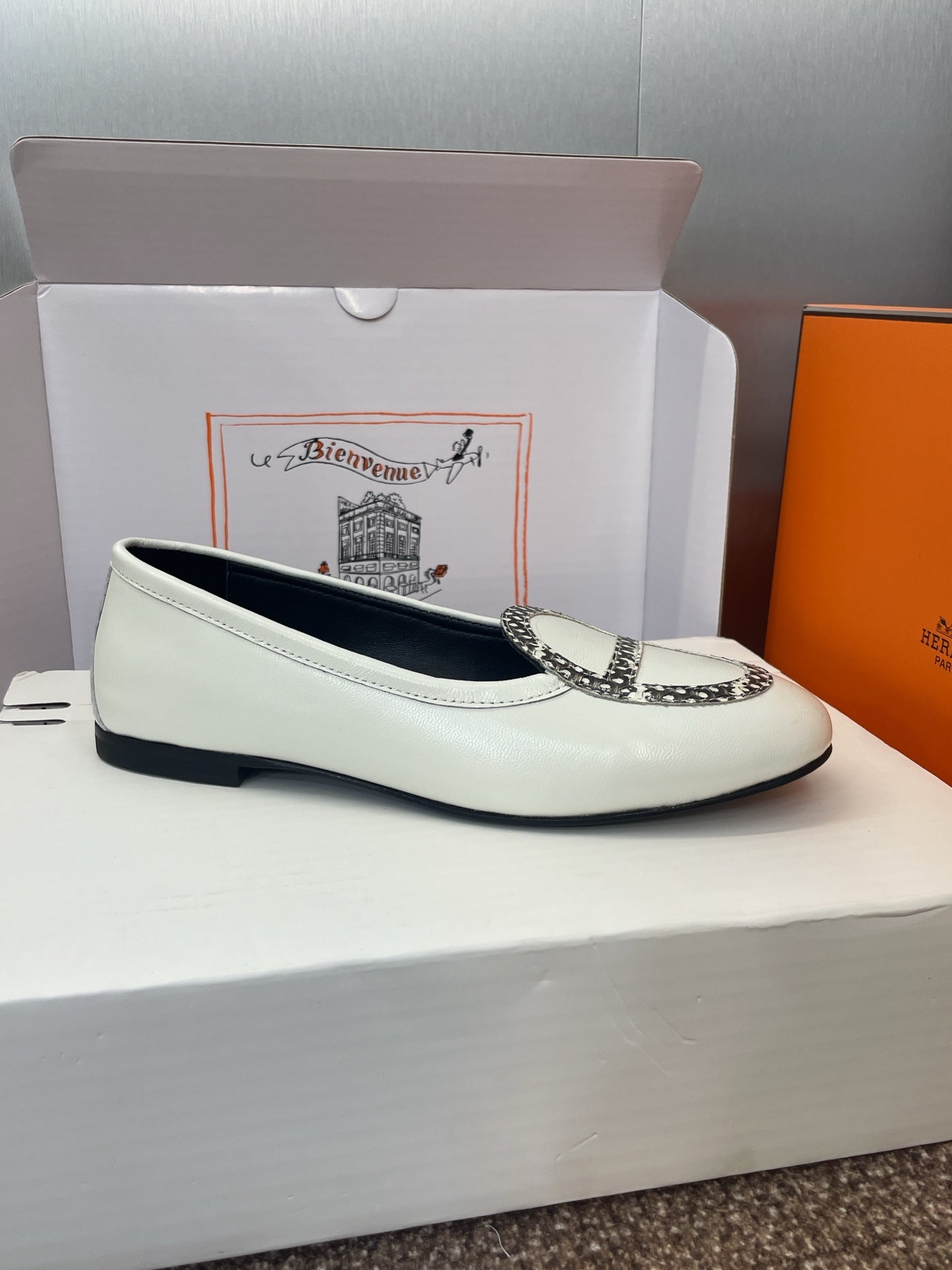 HM 25 Julia Loafer White Calfskin 372945