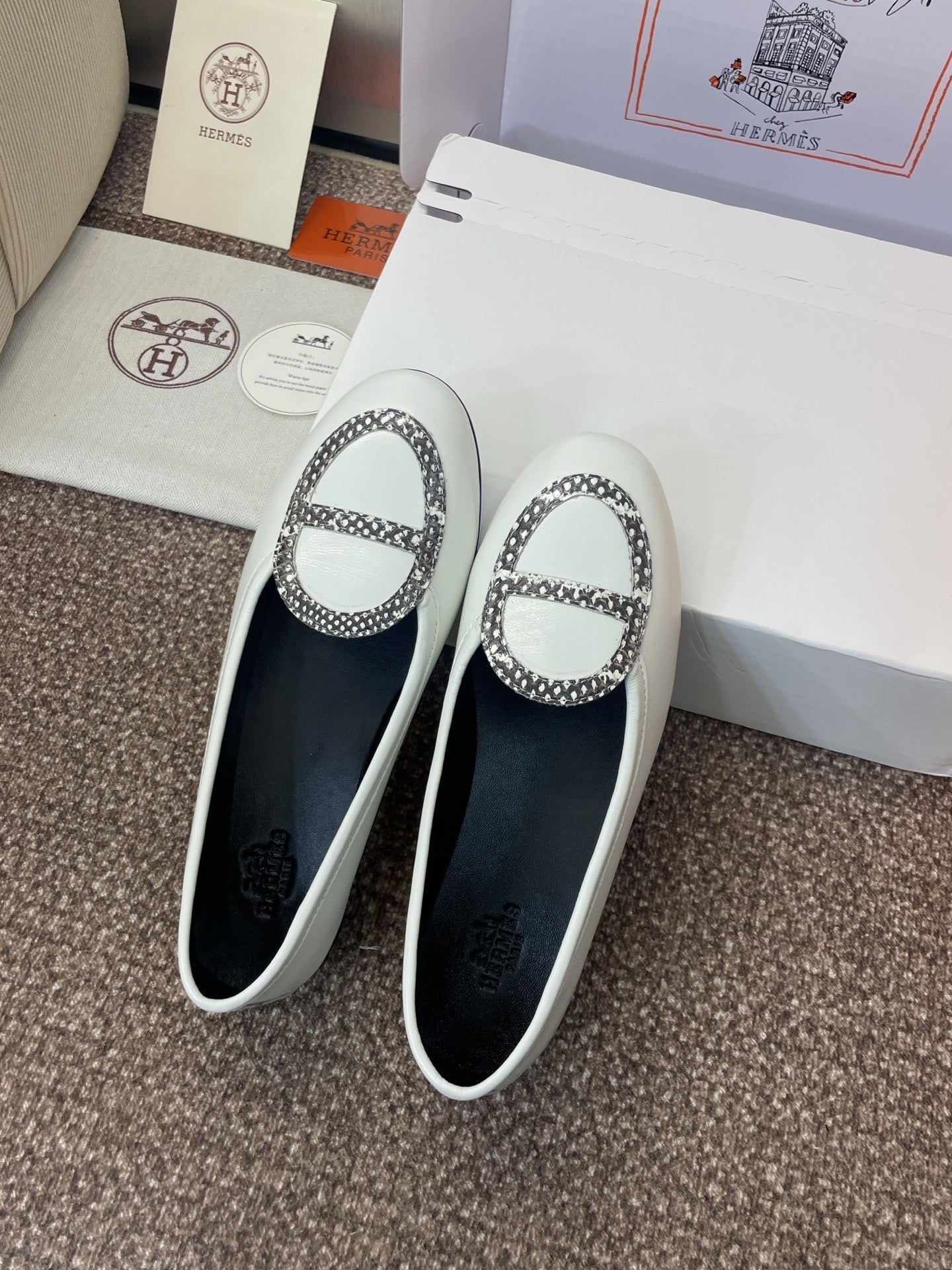 HM 25 Julia Loafer White Calfskin 372945