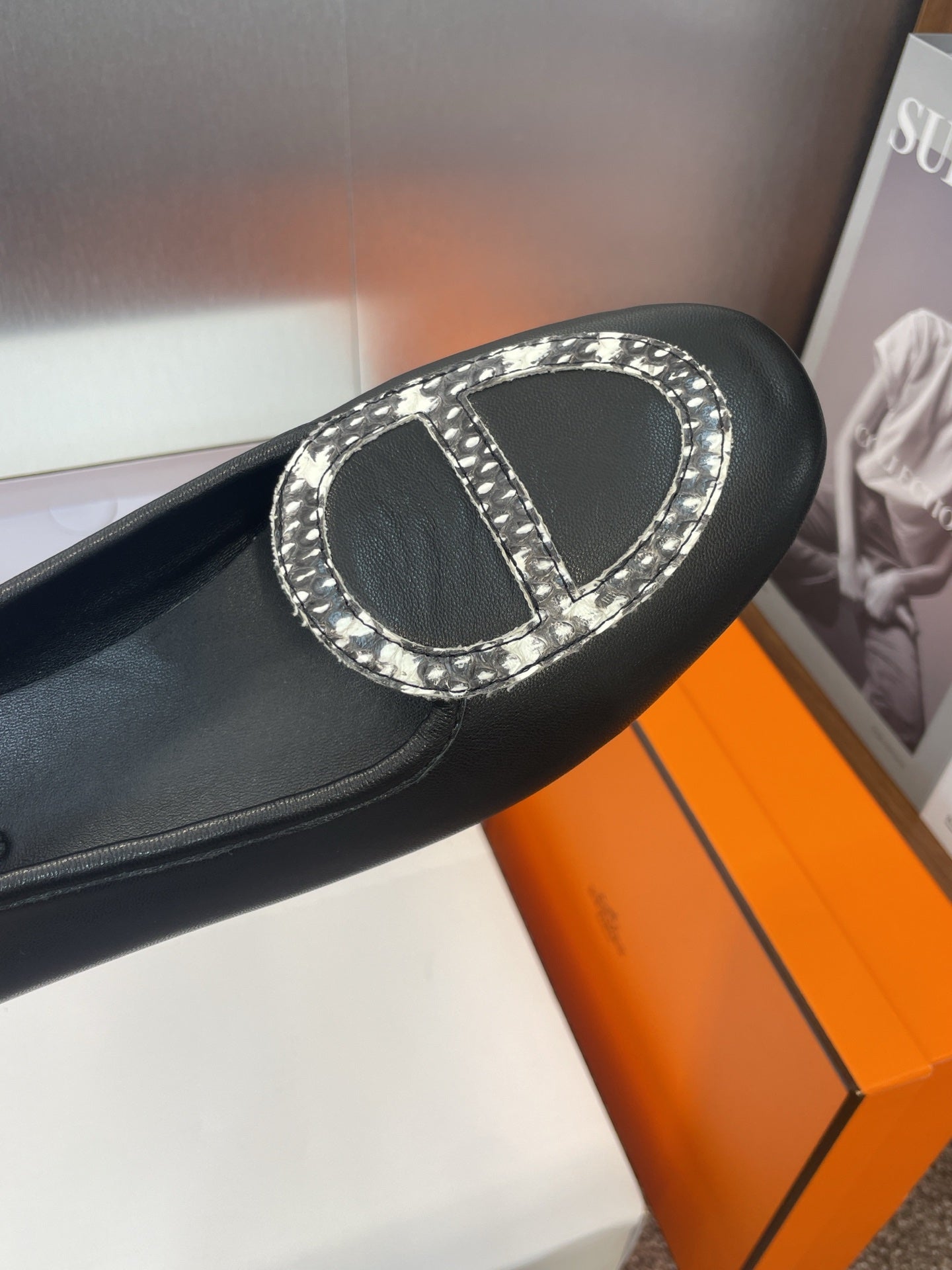 HM 25 Julia Loafer Black Calfskin 372946