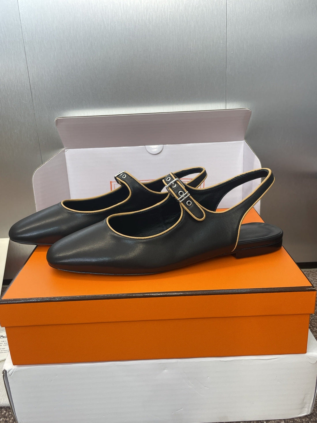 HM 25 Kleo Slingback Black Calfskin 372947