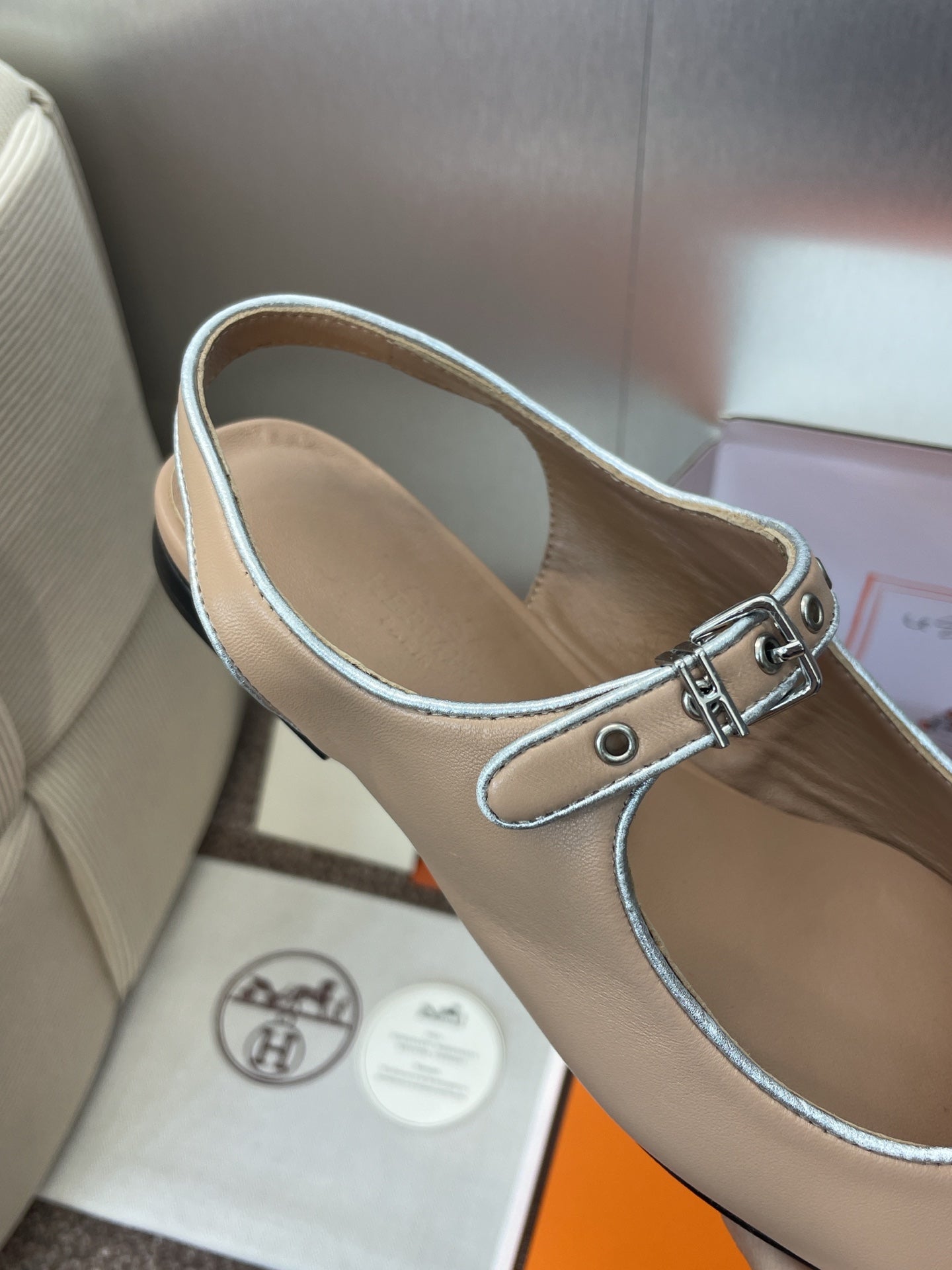 HM 25 Kleo Slingback Beige Calfskin 372949