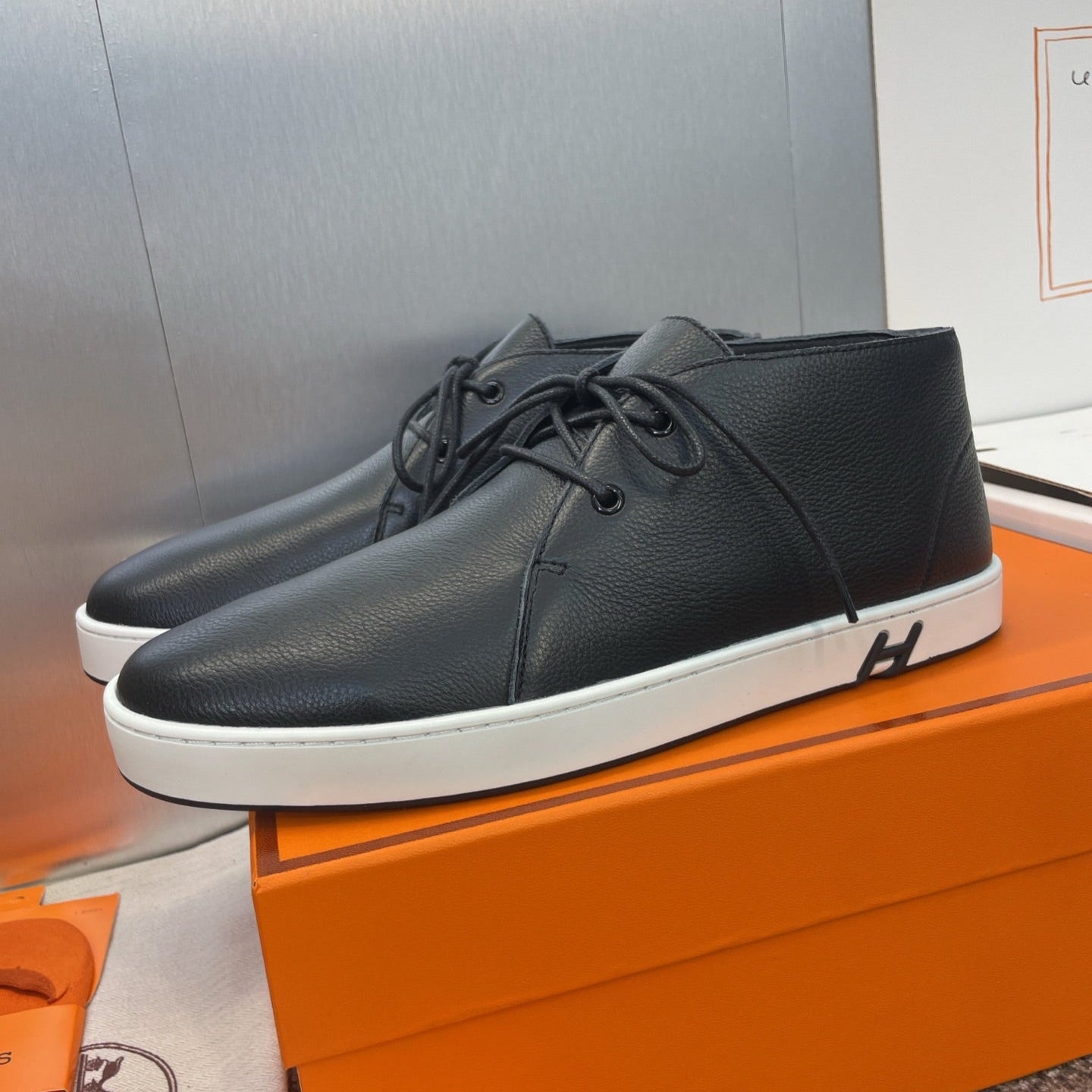 HM 25 Klicker Sneaker Black Calfskin 373020