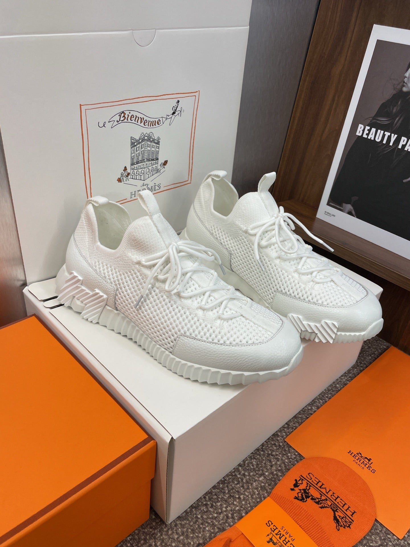 HM 25 Lift Sneaker White Mesh Sheepskin 373036