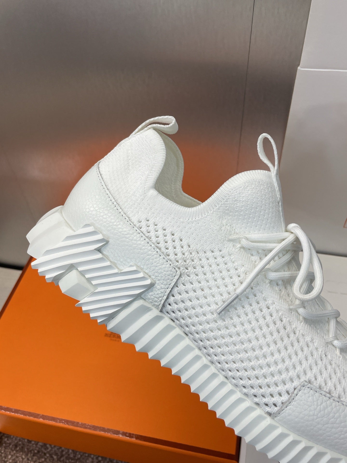 HM 25 Lift Sneaker White Mesh Sheepskin 373036