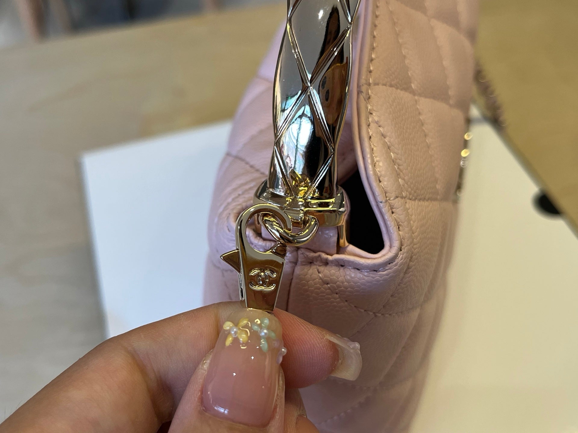 CC Handle Vintage Bag 19 Pink Caviar 277777