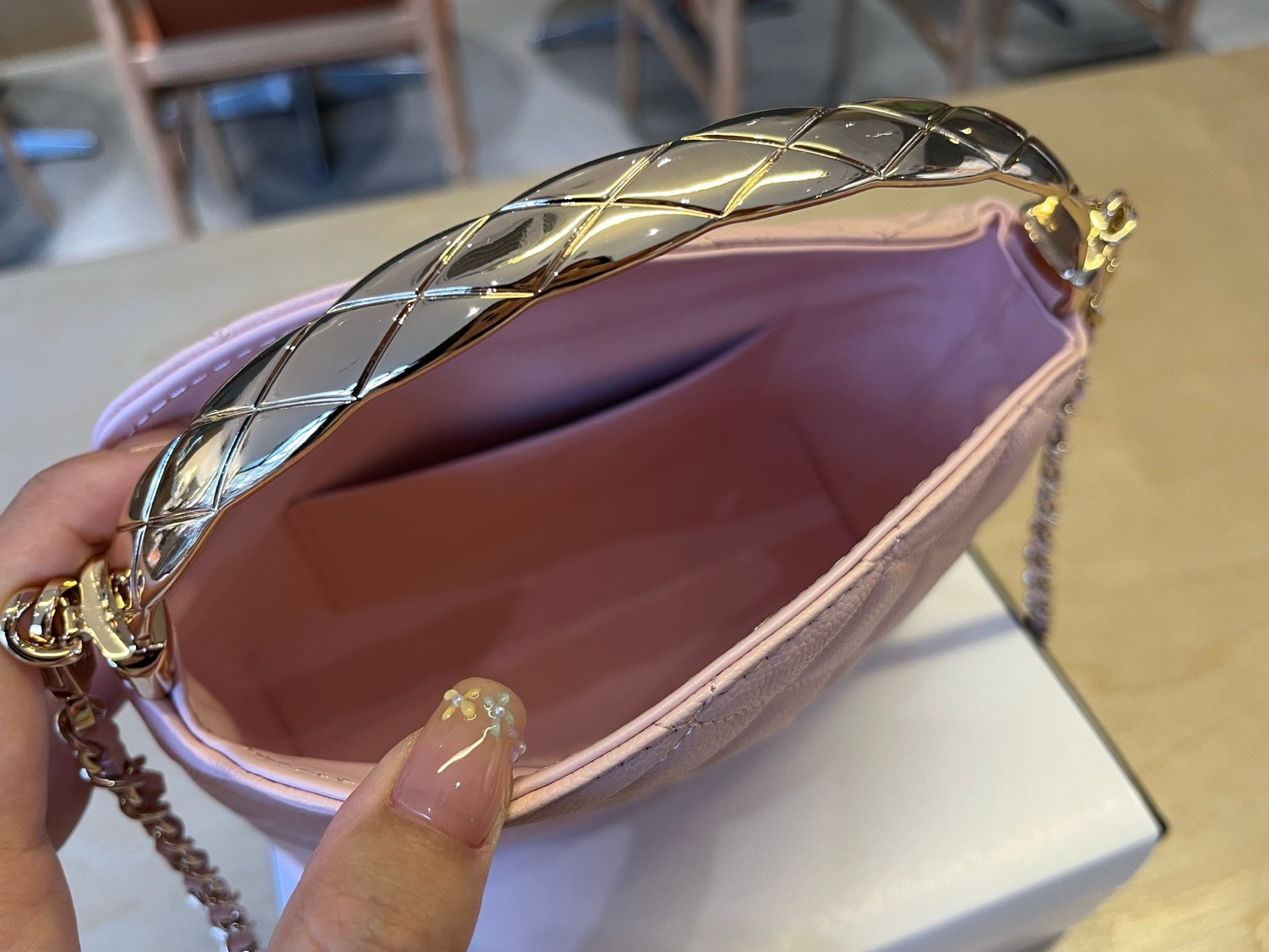 CC Handle Vintage Bag 19 Pink Caviar 277777