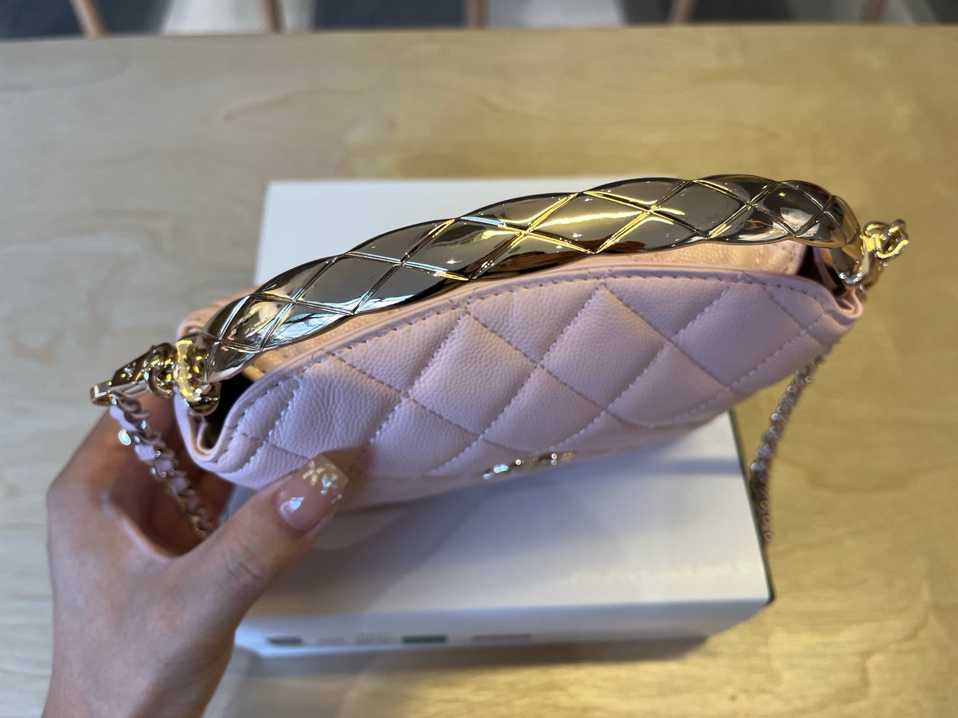 CC Handle Vintage Bag 19 Pink Caviar 277777