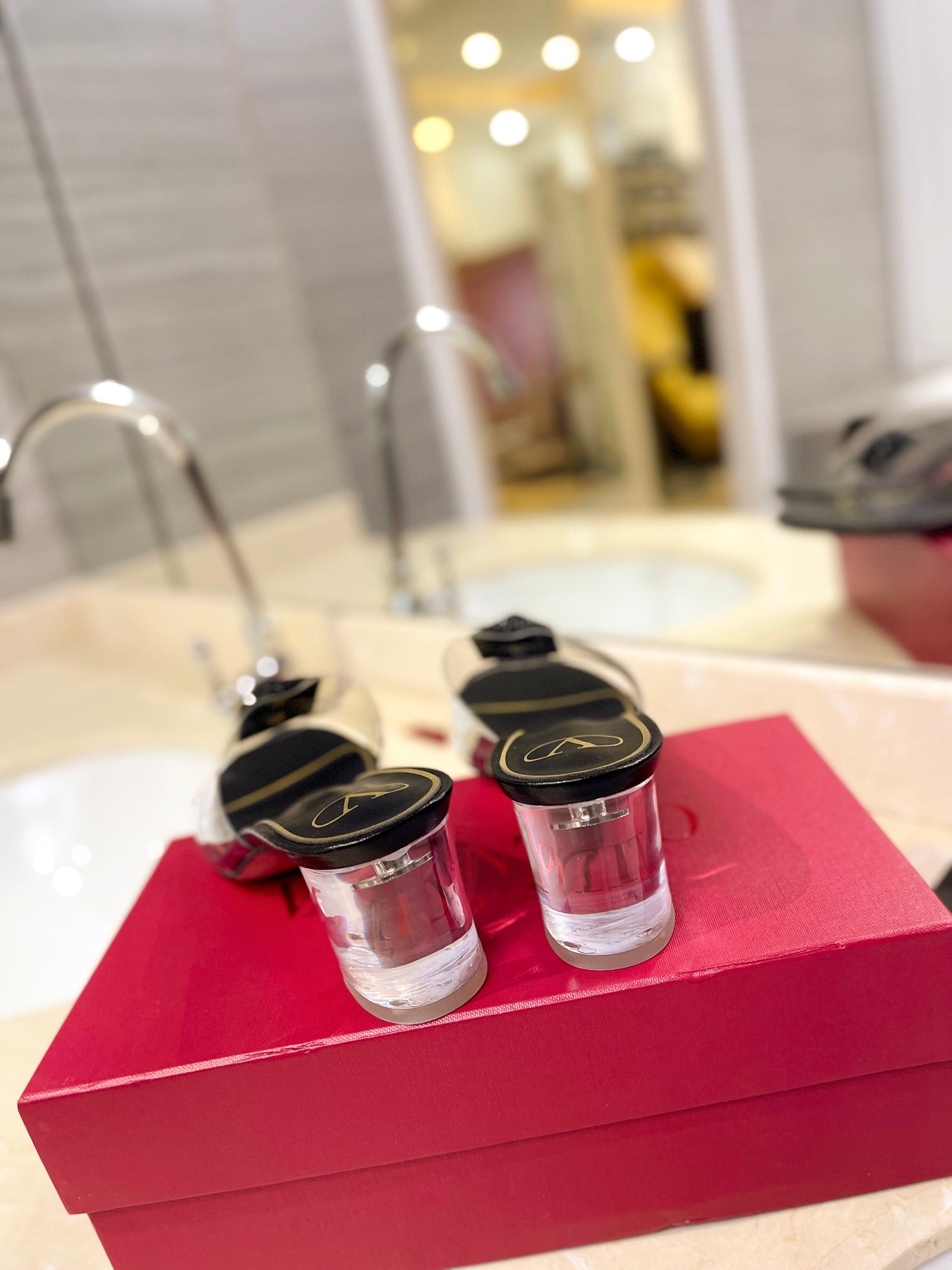 HIGH MULE 60MM IN BLACK SHEEPSKIN AND TRANSPARENT PVC