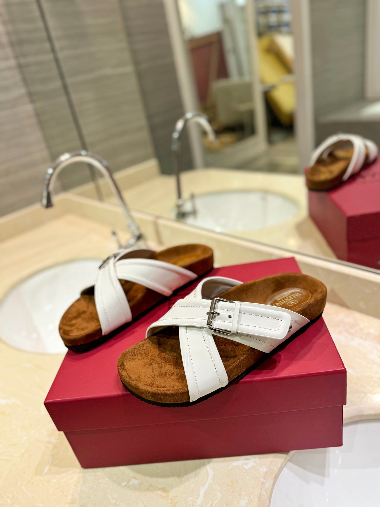 CROSSOVER - STRAP WHITE CALFSKIN SLIDE