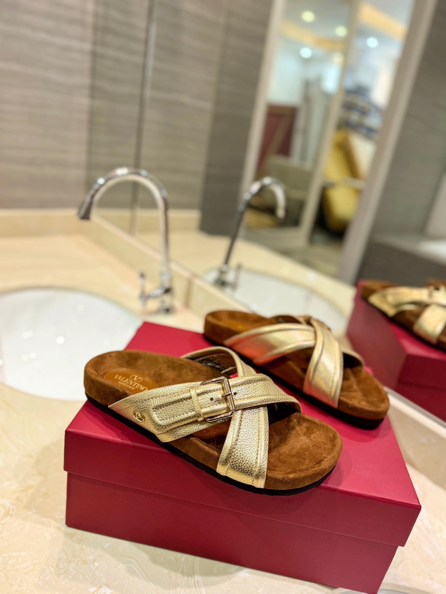 CROSSOVER - STRAP GOLD CALFSKIN SLIDE