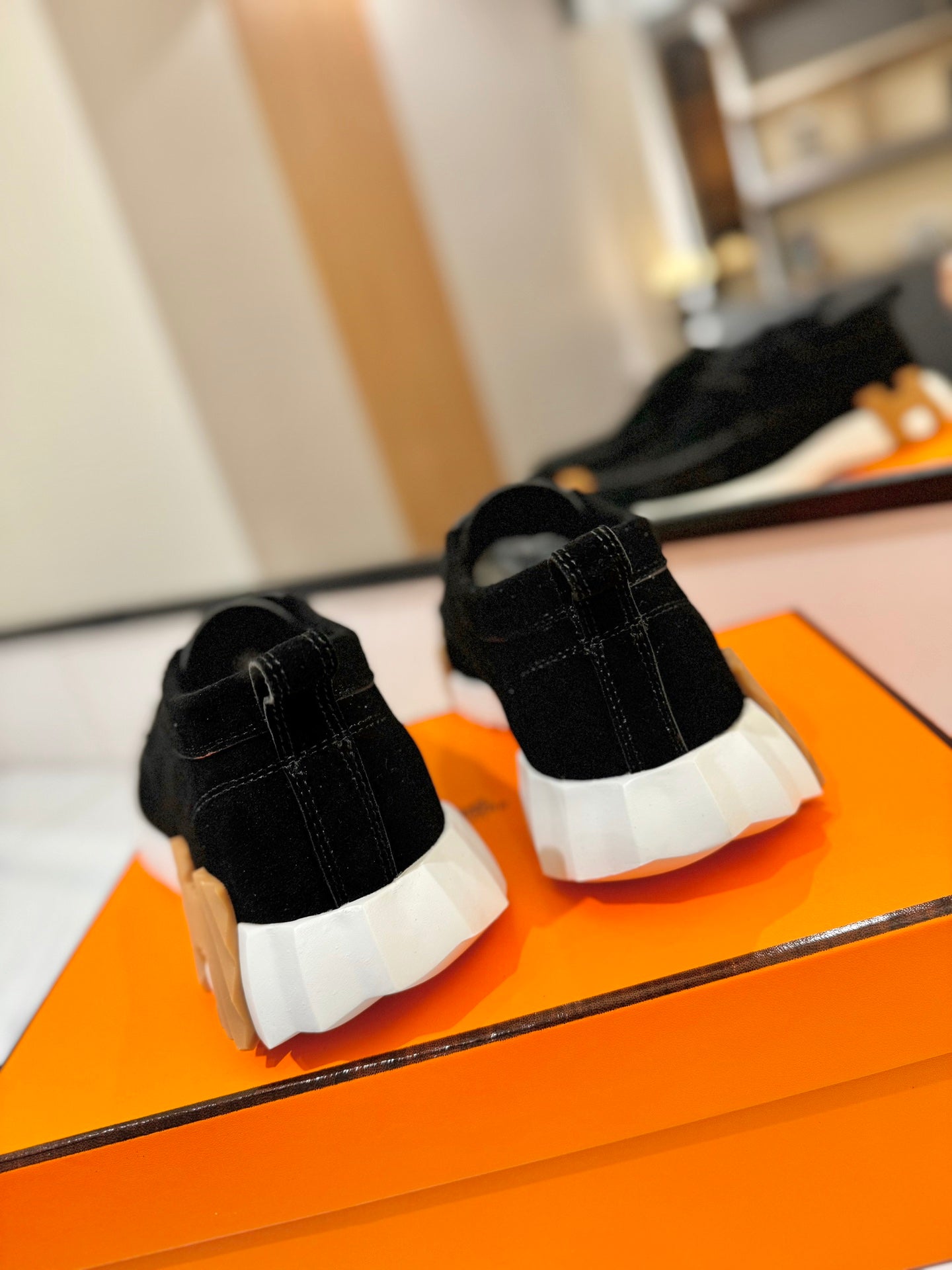 HM Increase Sneaker Black Suede 983039