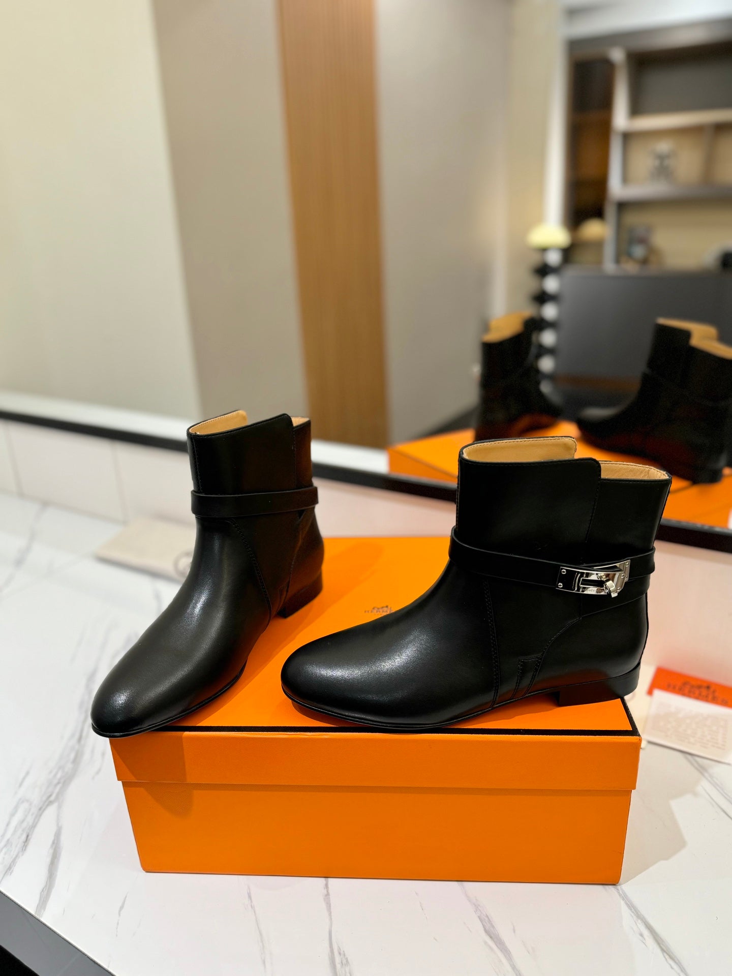 HM Neo Ankle Boot 15mm Black Cowhide 960840