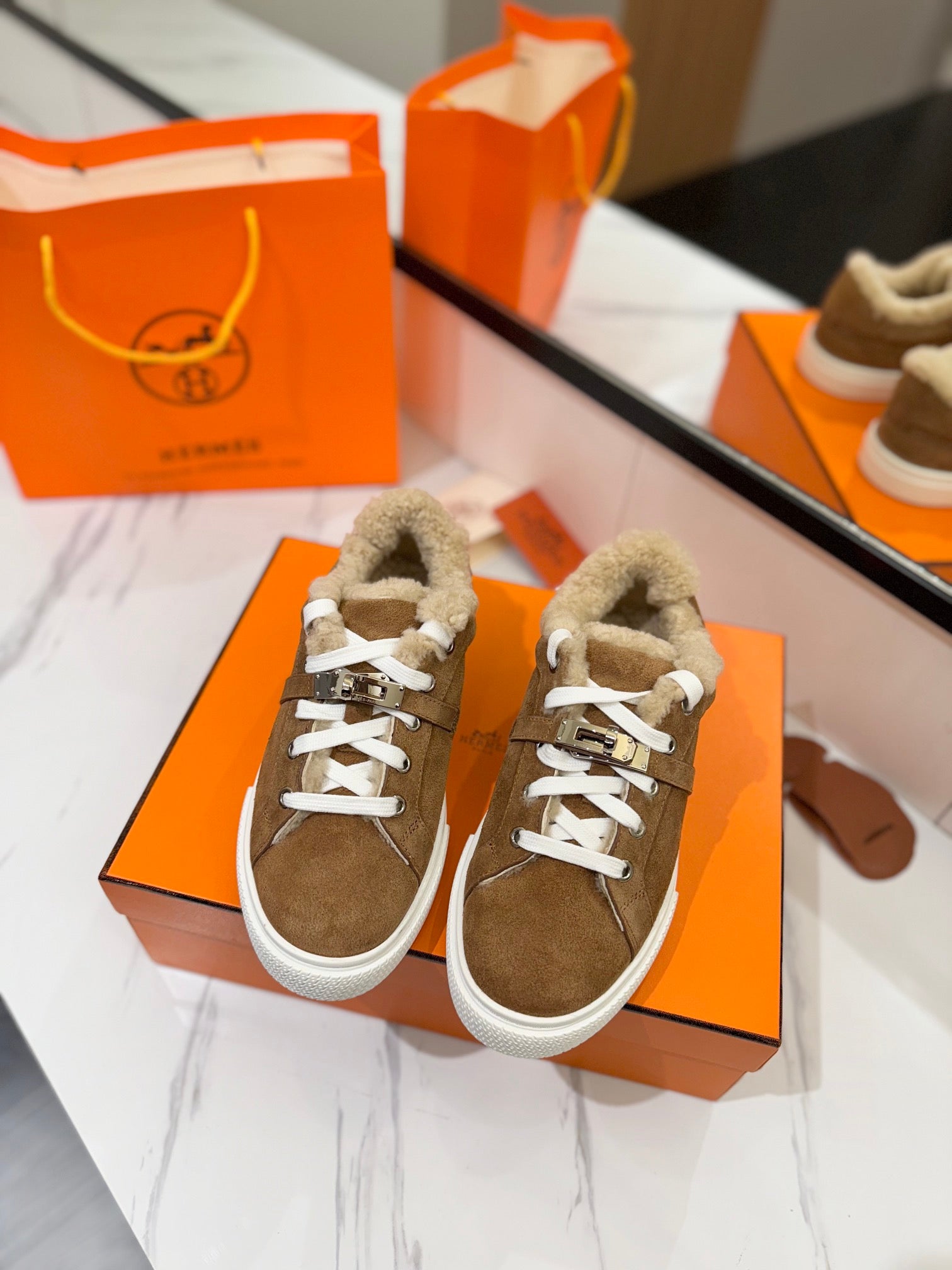 HM Day Sneaker Brown With Wool Lining Suede  983052