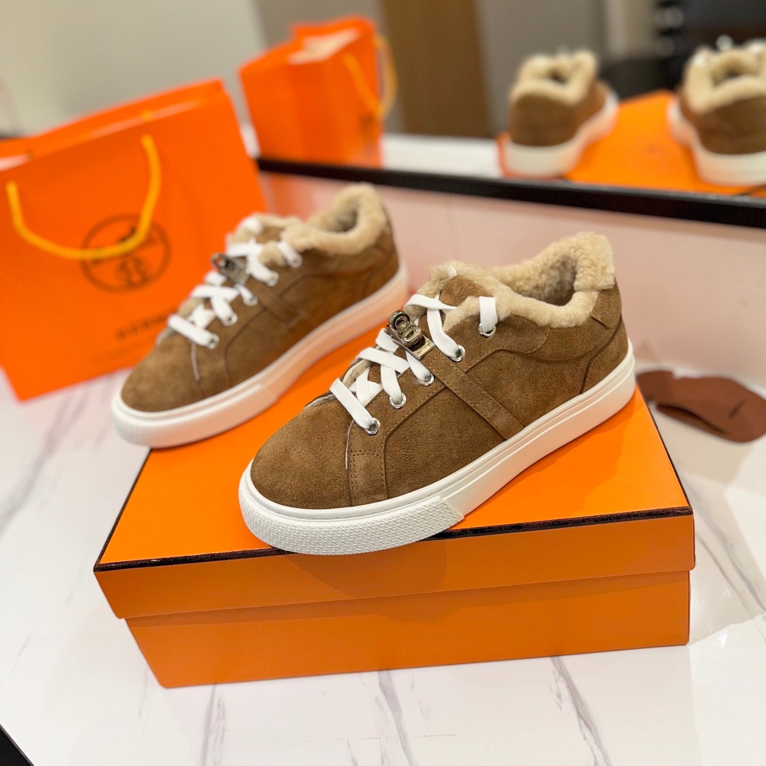 HM Day Sneaker Brown With Wool Lining Suede  983052