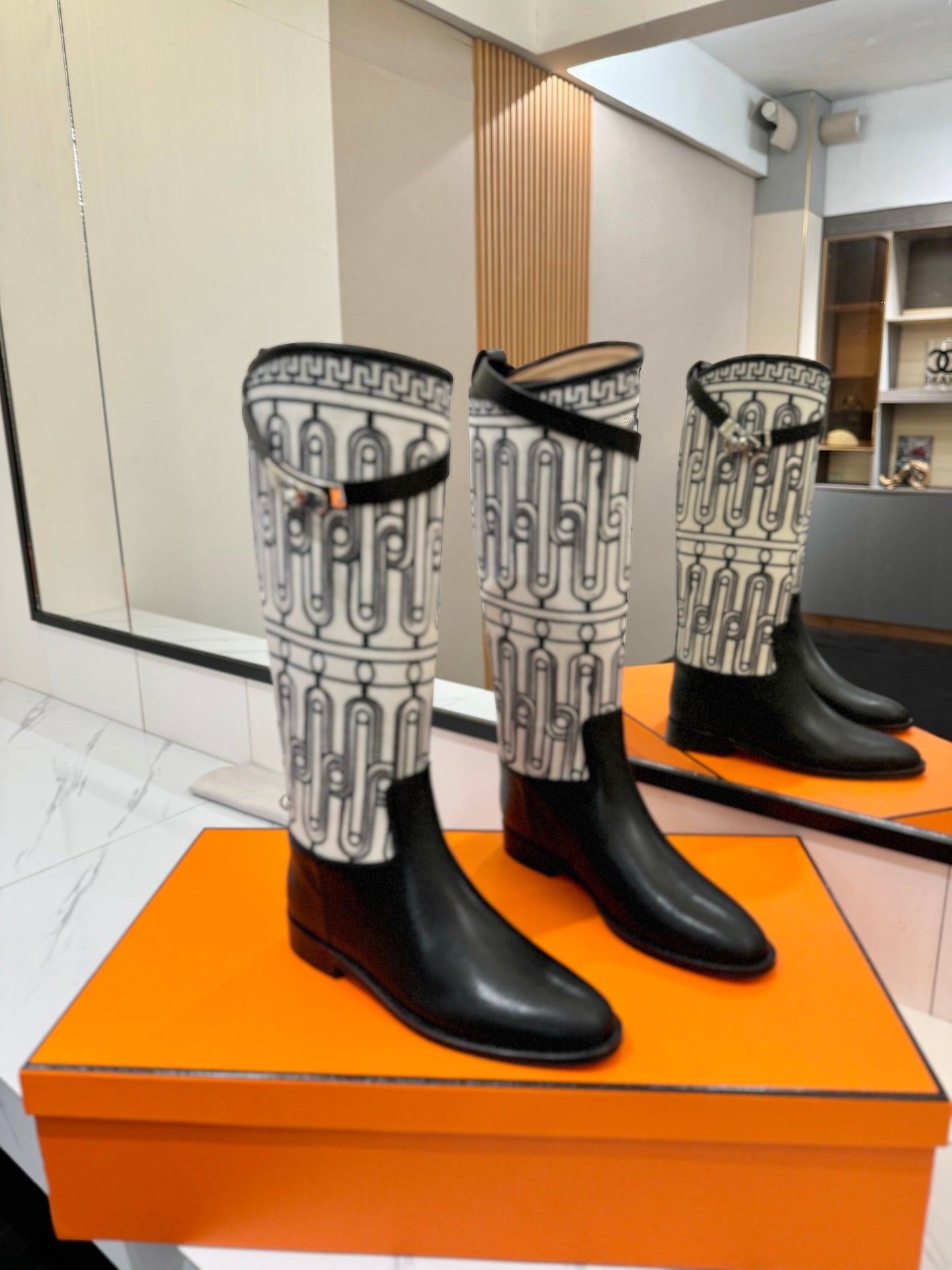 HM Jumping Boot 20mm In Black Cowhide 992365