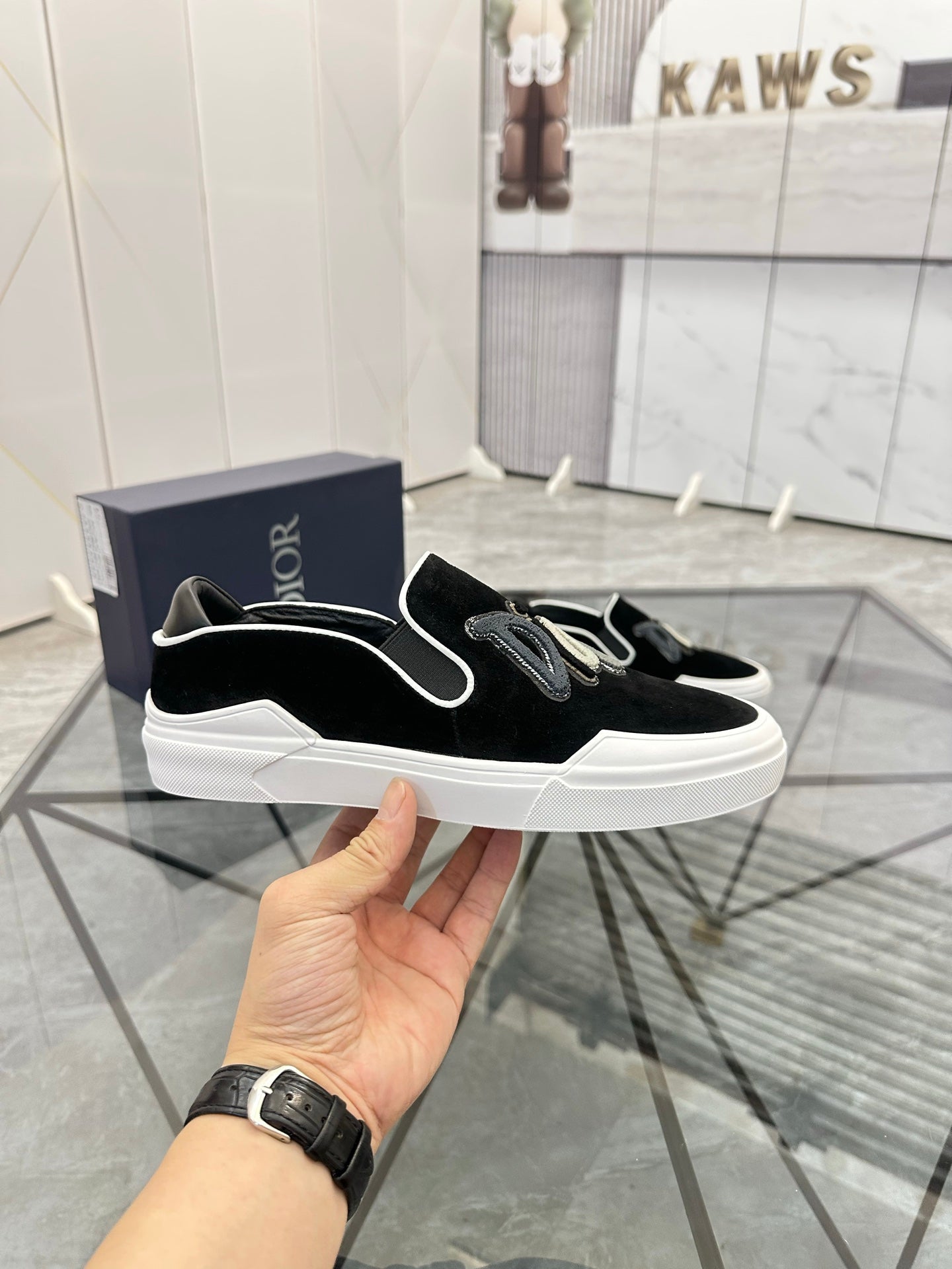 CD Slip On Loafer Black Suede 639467