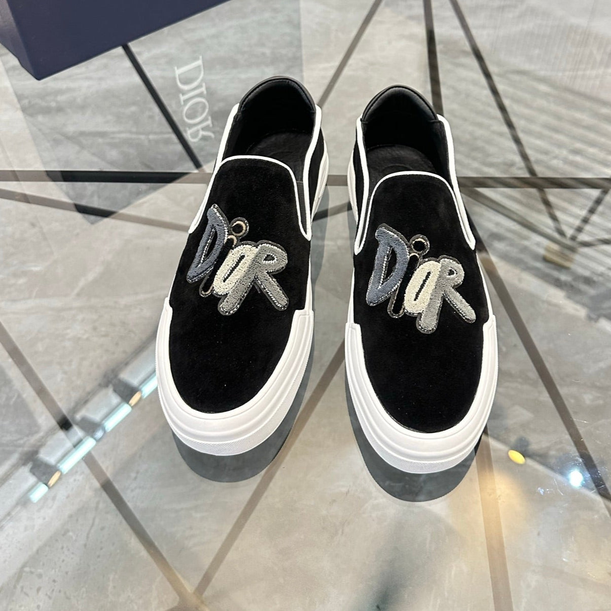 CD Slip On Loafer Black Suede 639467