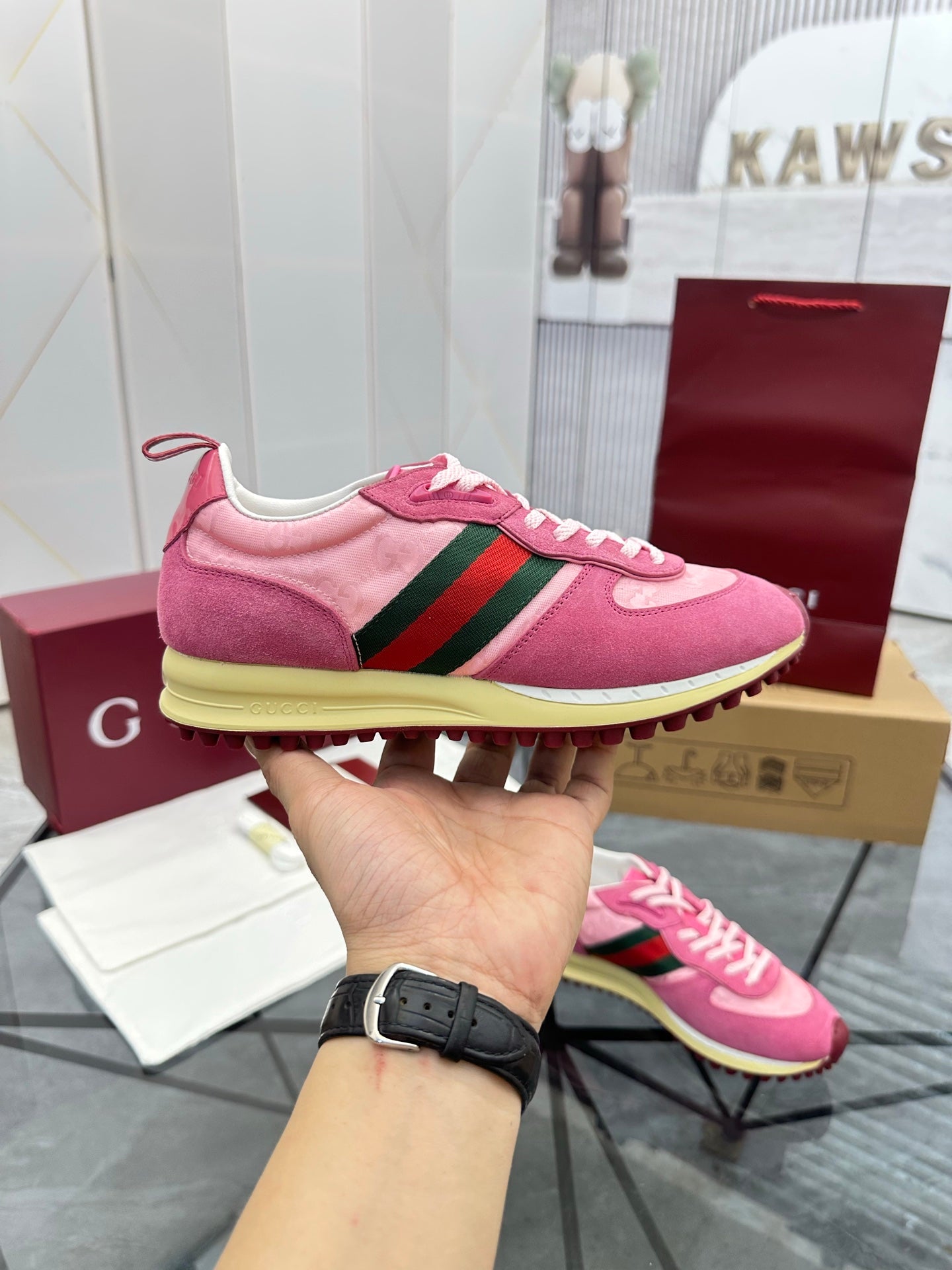 GG Men's Re-Motion Sneaker Pink Suede 733558