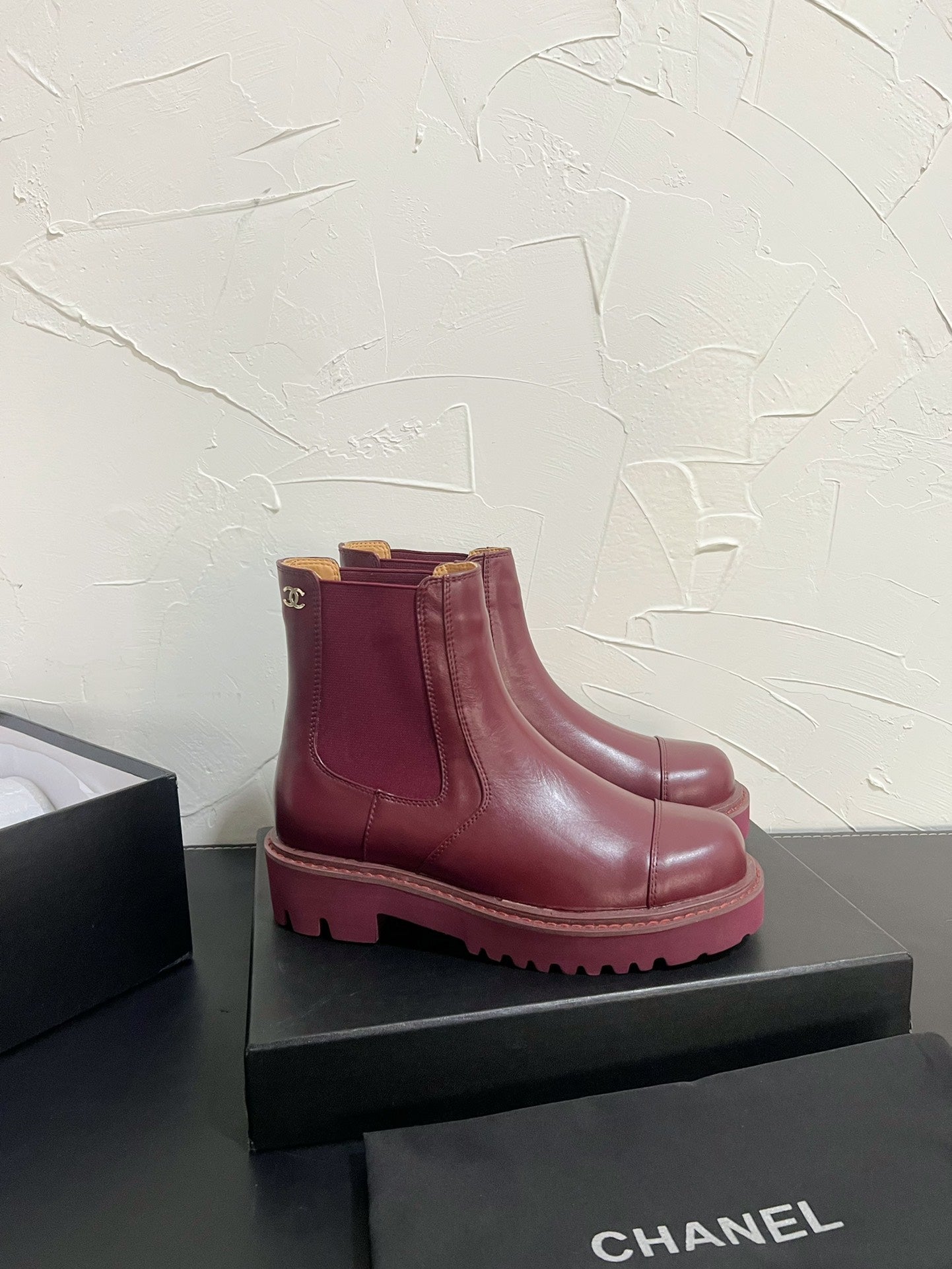 CC Chelsea Ankle Boots In Burgundy Cowhide  949681
